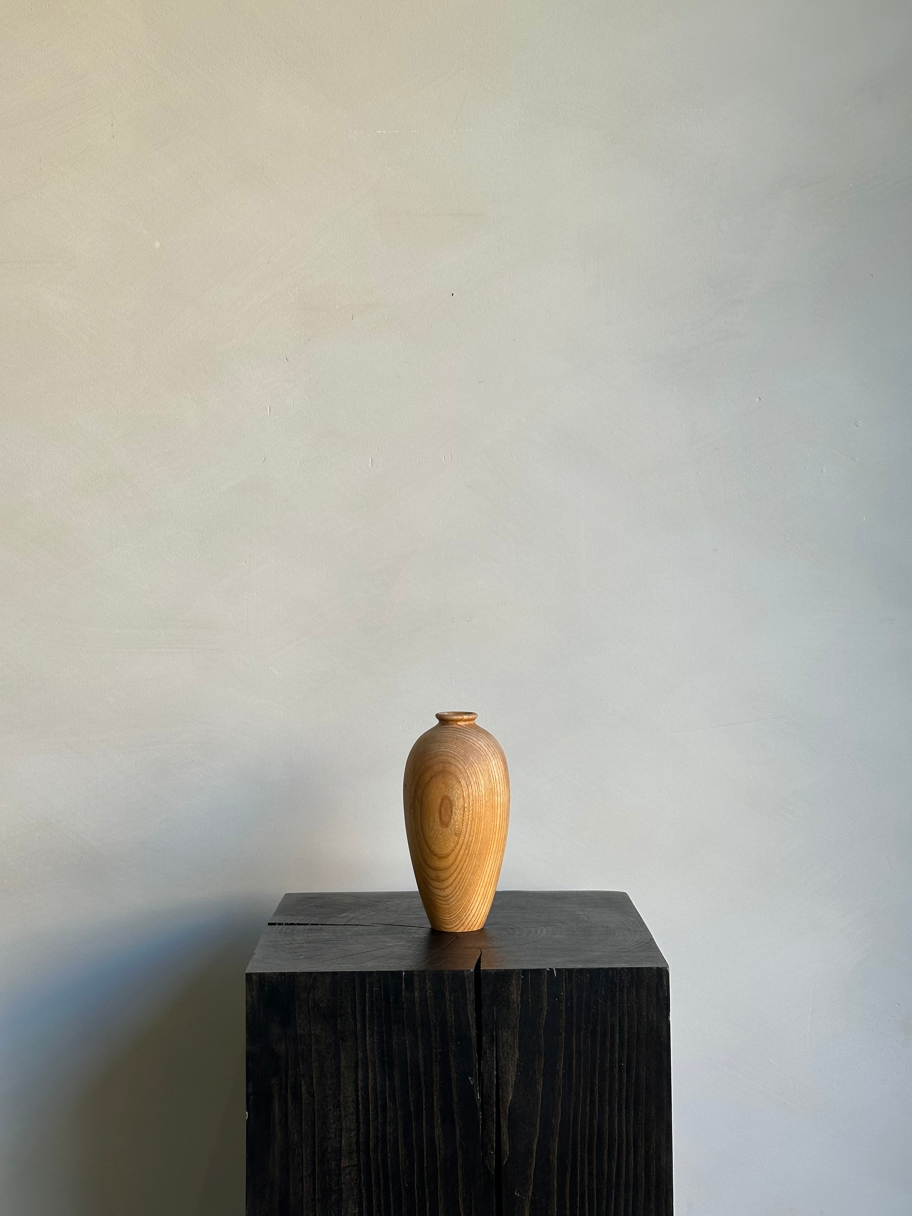 WOODEN VASE