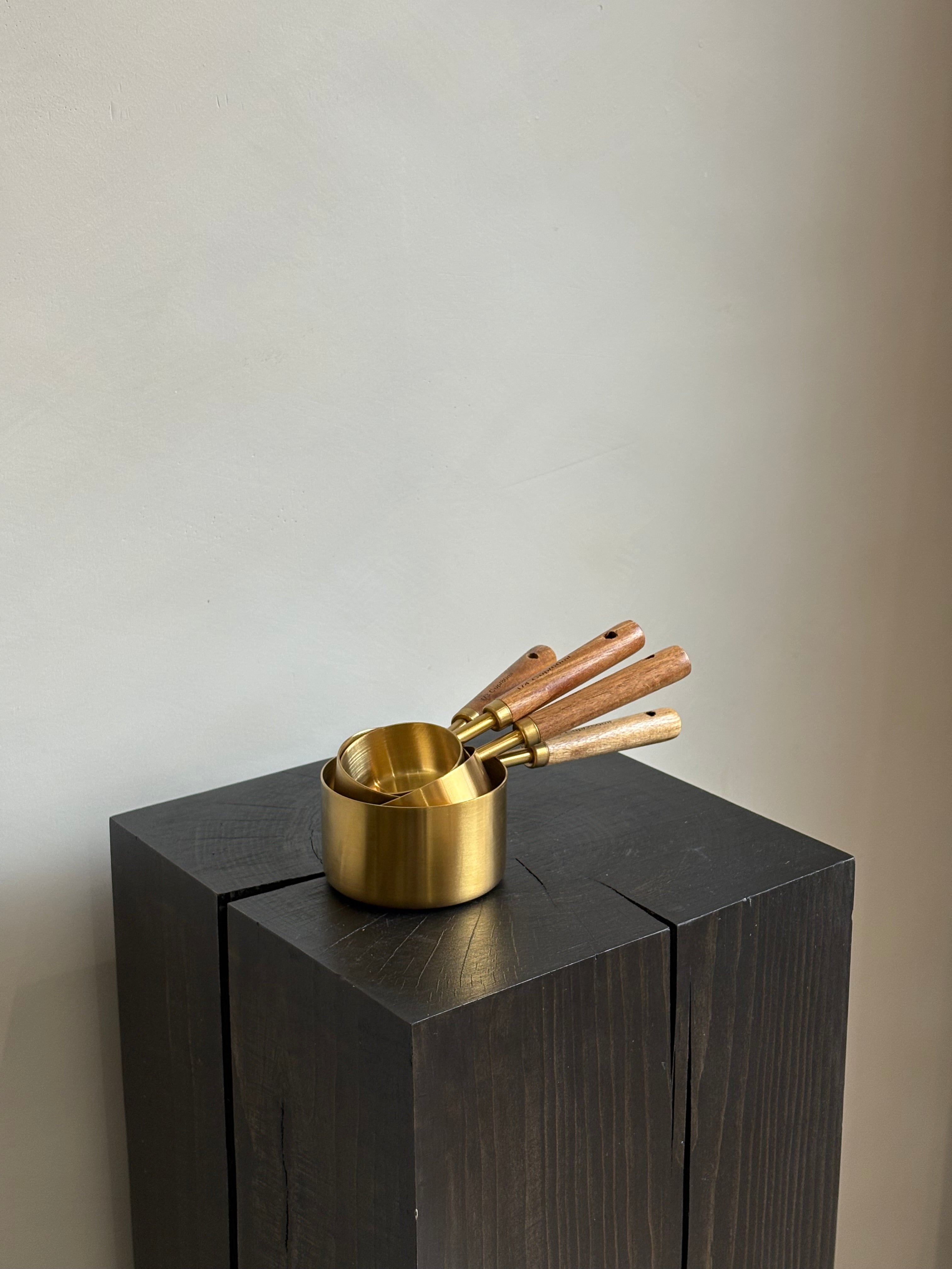 GOLD MEASURING CUP SET