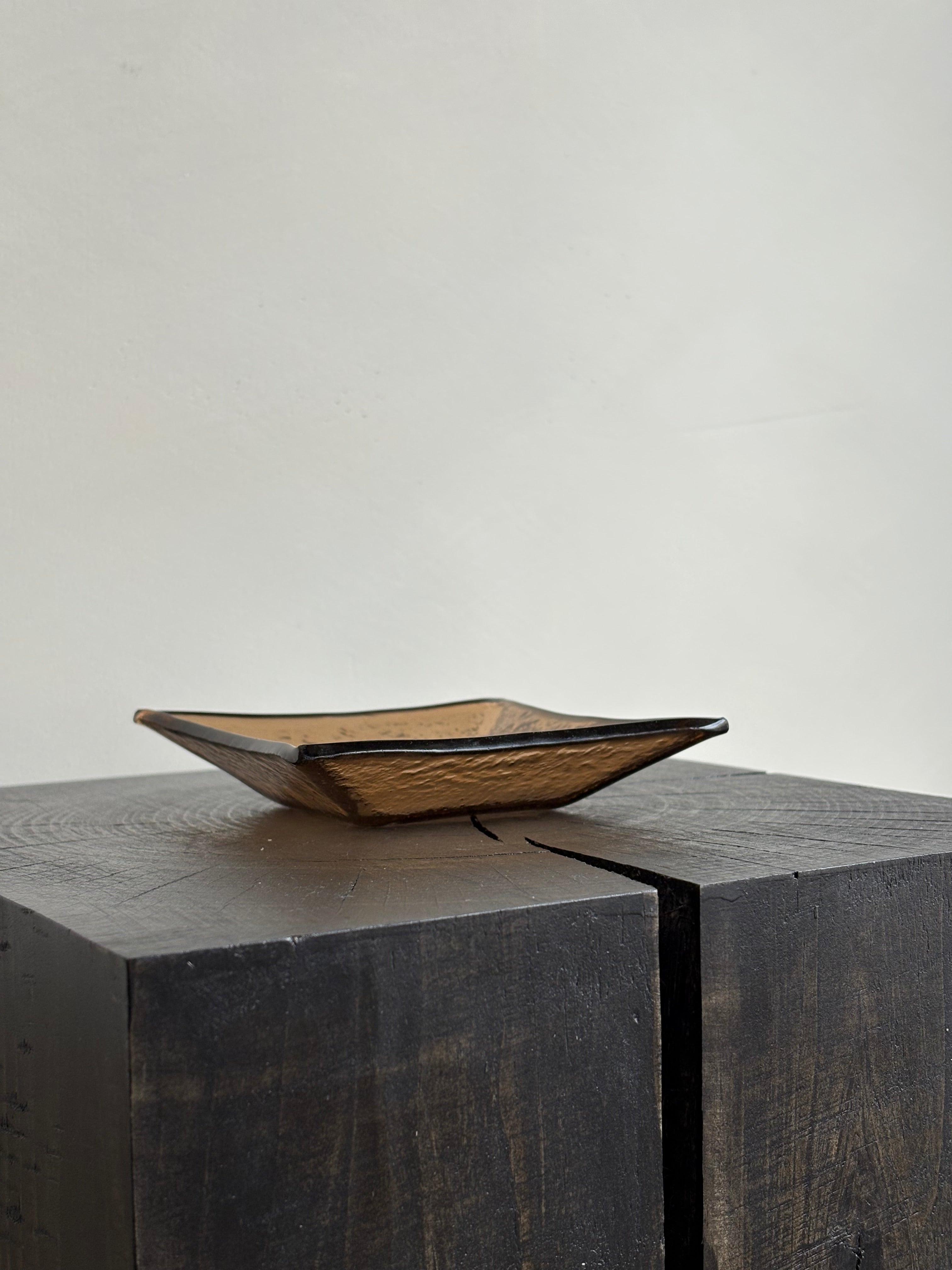 AMBER DISH