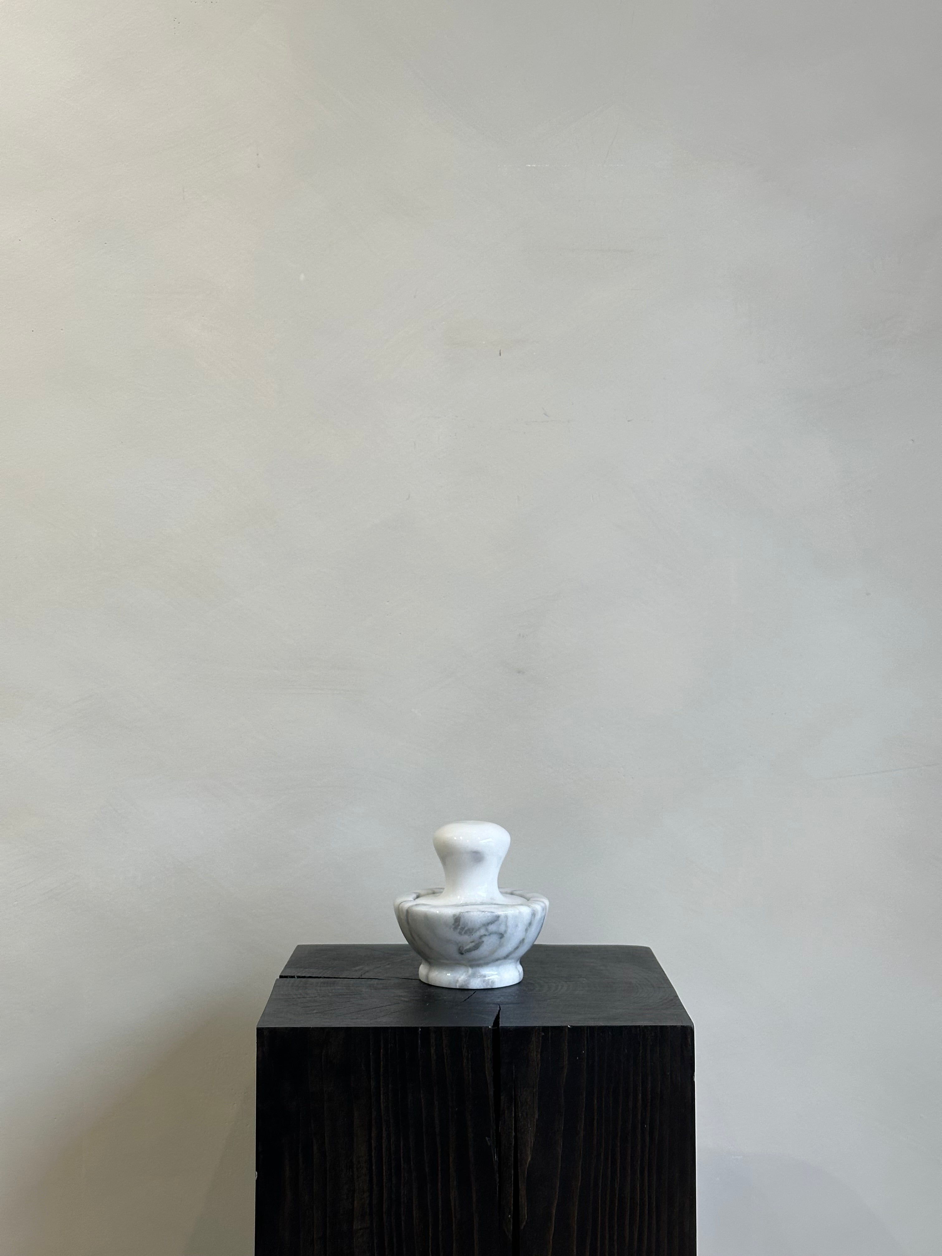 MARBLE SPICE GRINDER