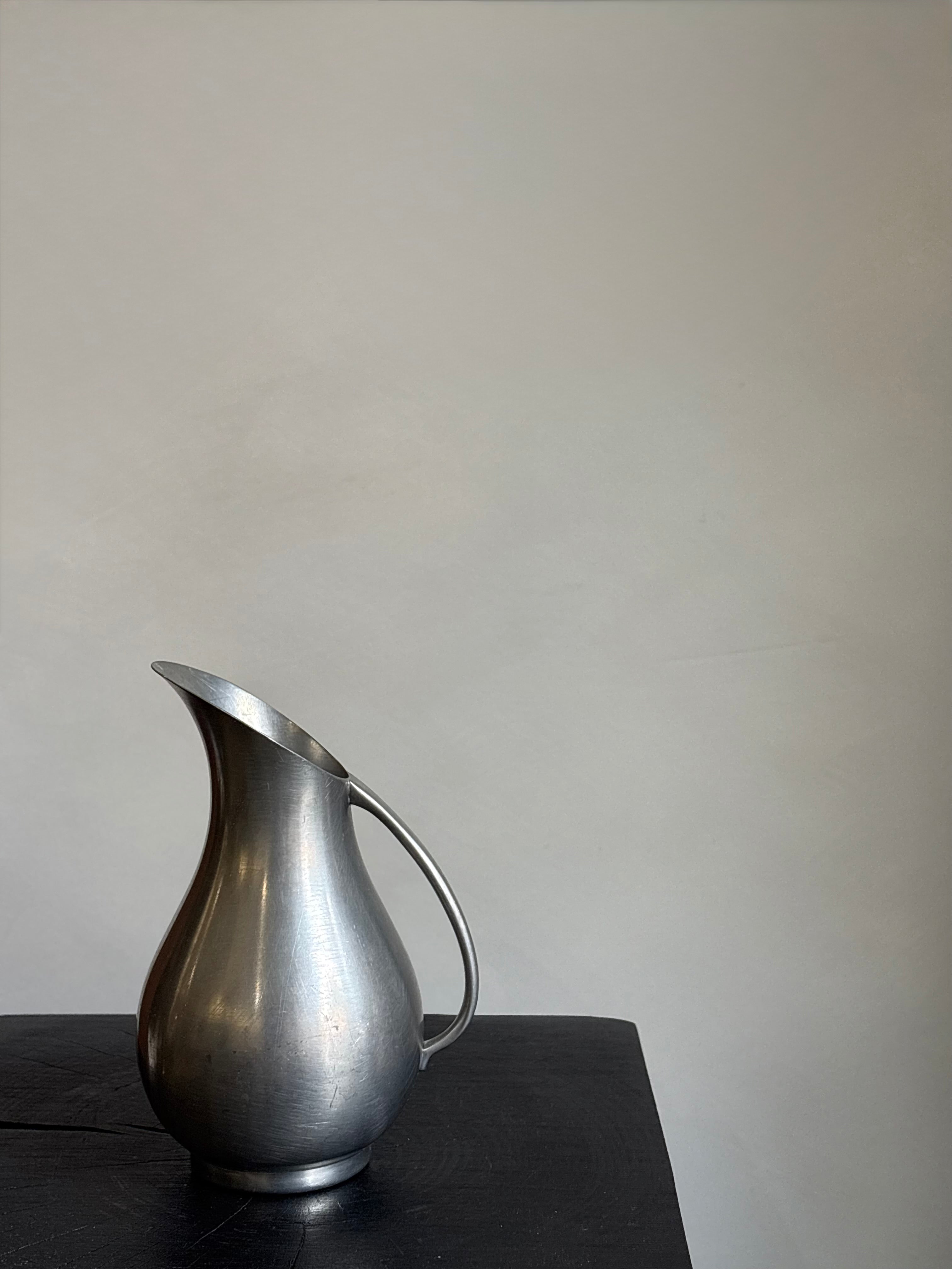 VINTAGE MID-CENTURY MODERN PEWTER PITCHER