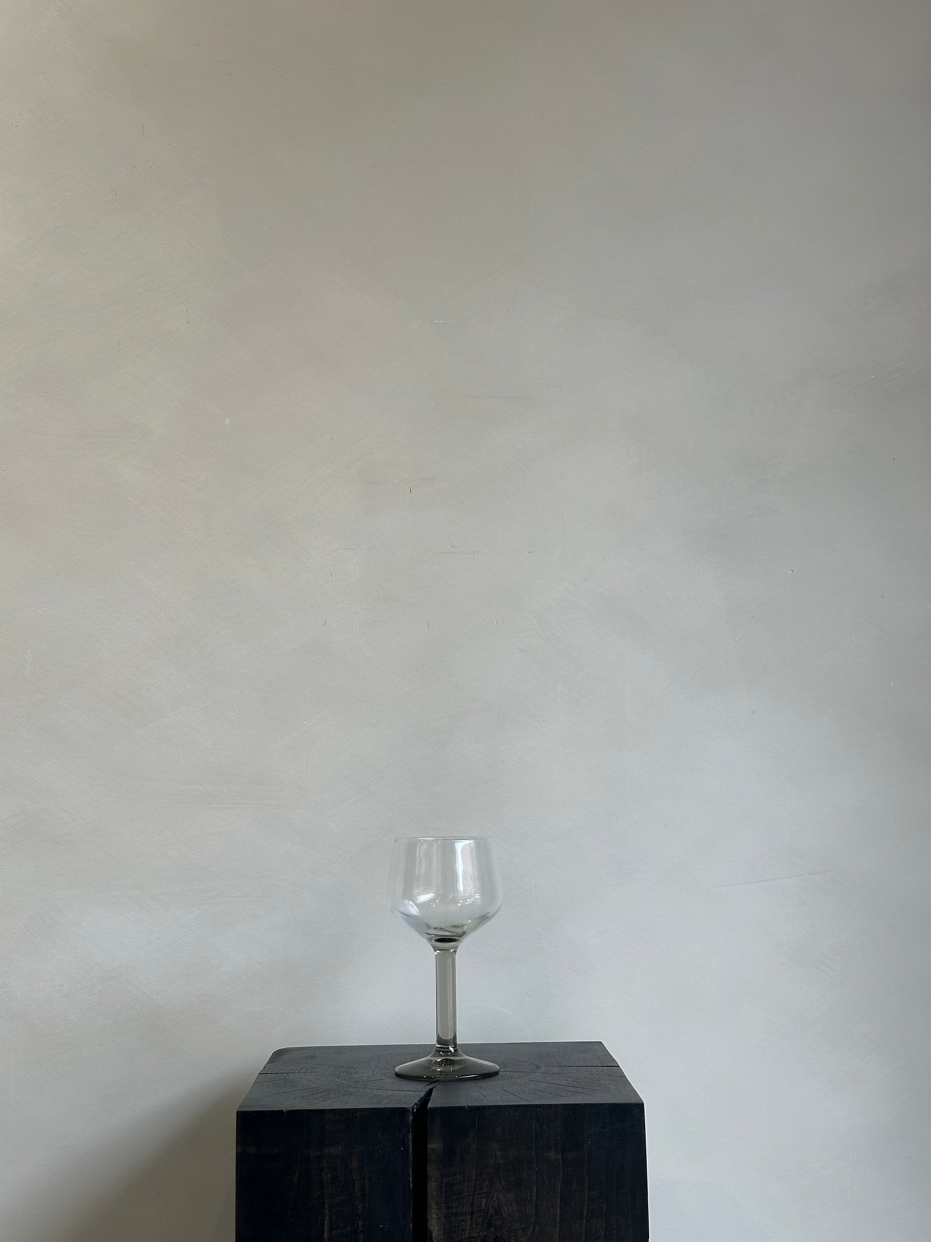 CLASSIC WINE GLASS