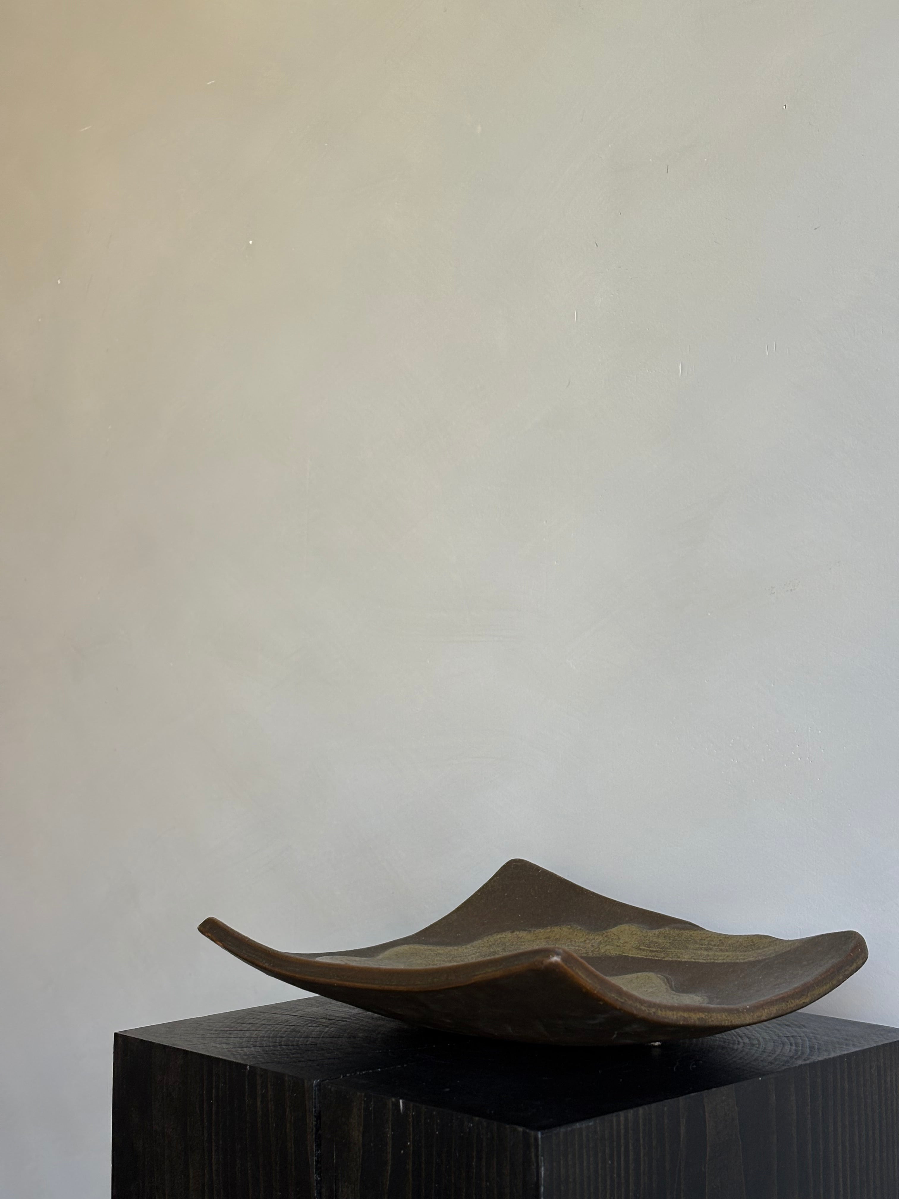 HANDCRAFTED TRAY