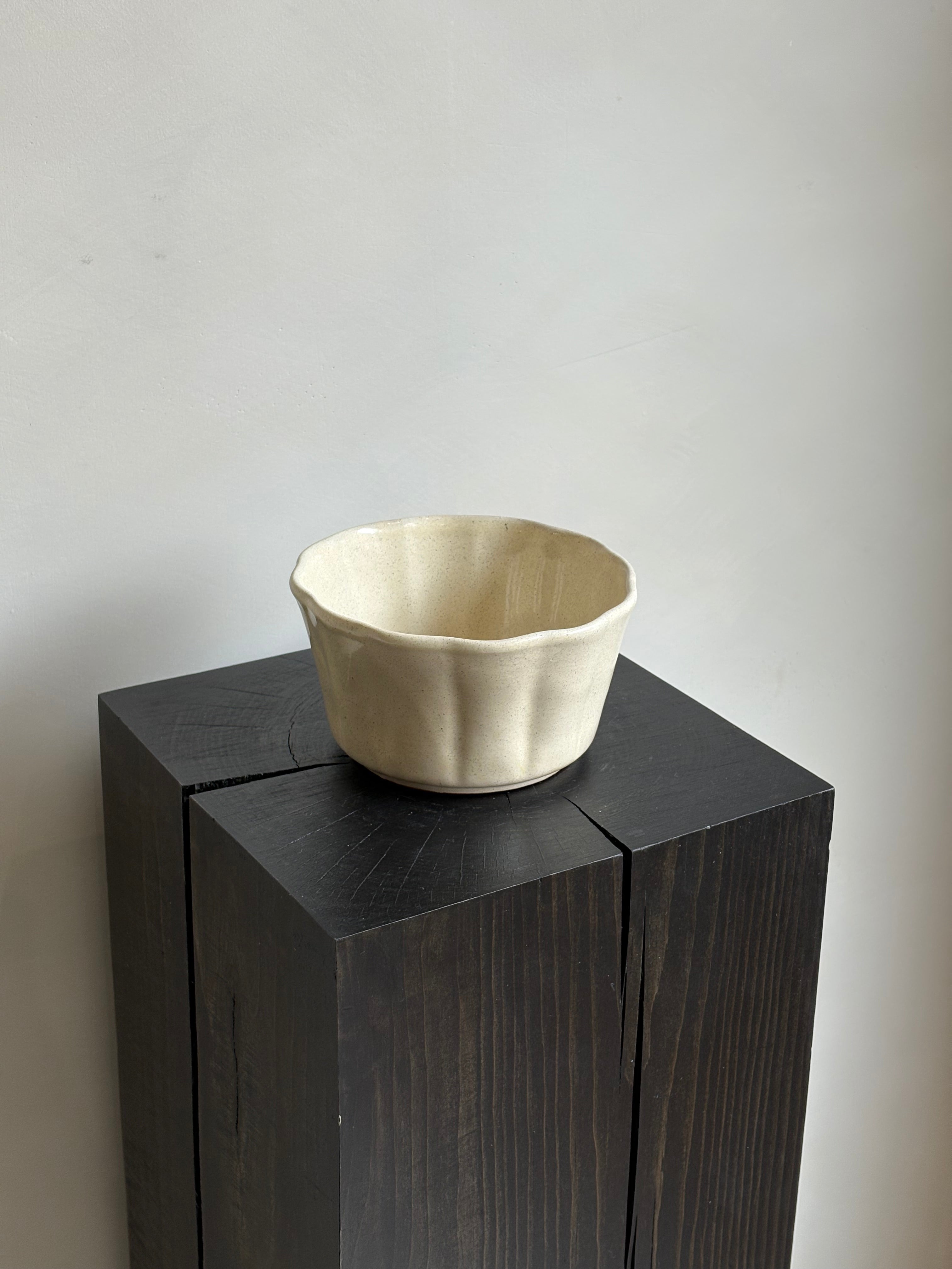 SMALL BEIGE BOWL