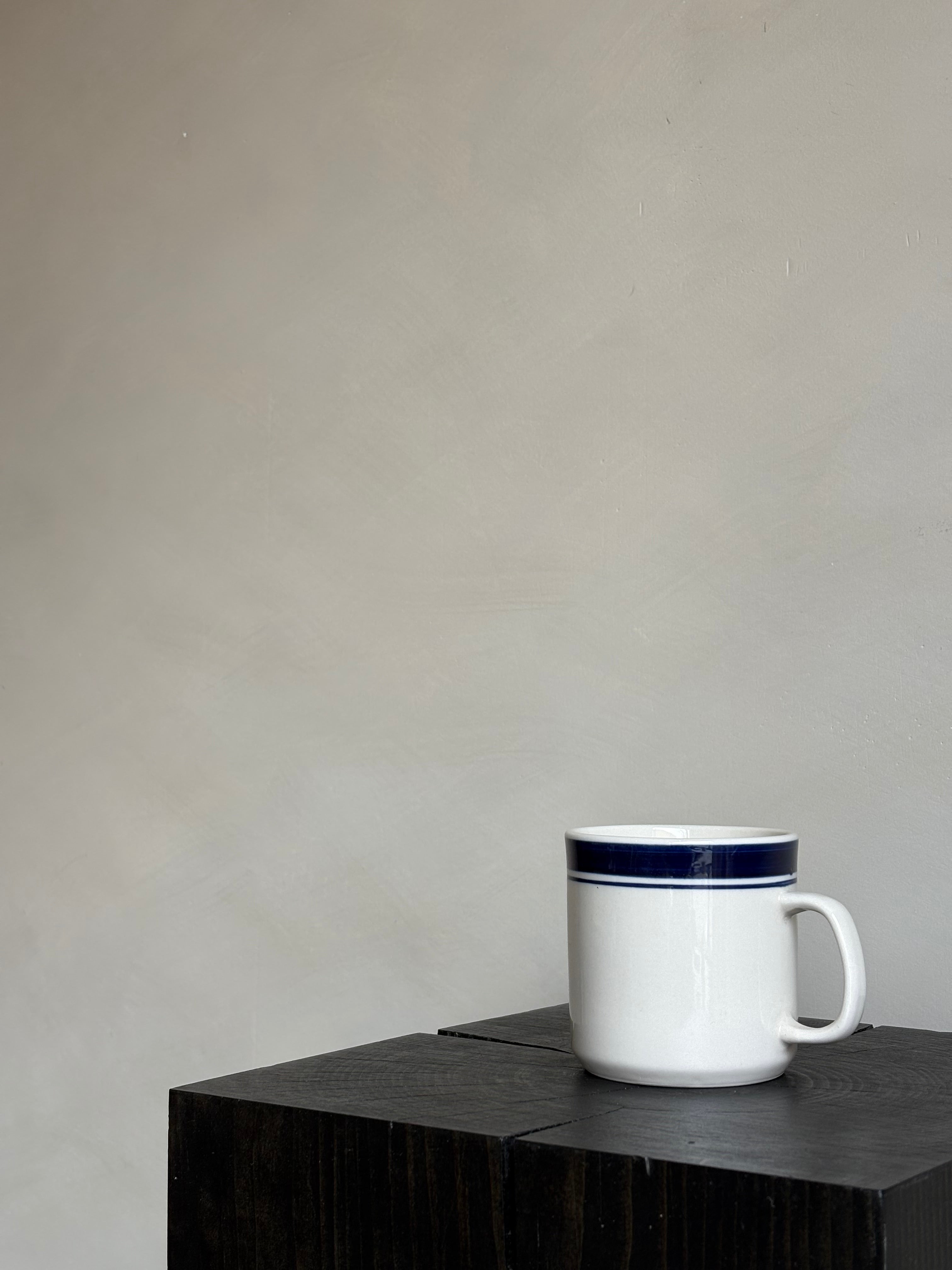 BLUE STRIPED MUG
