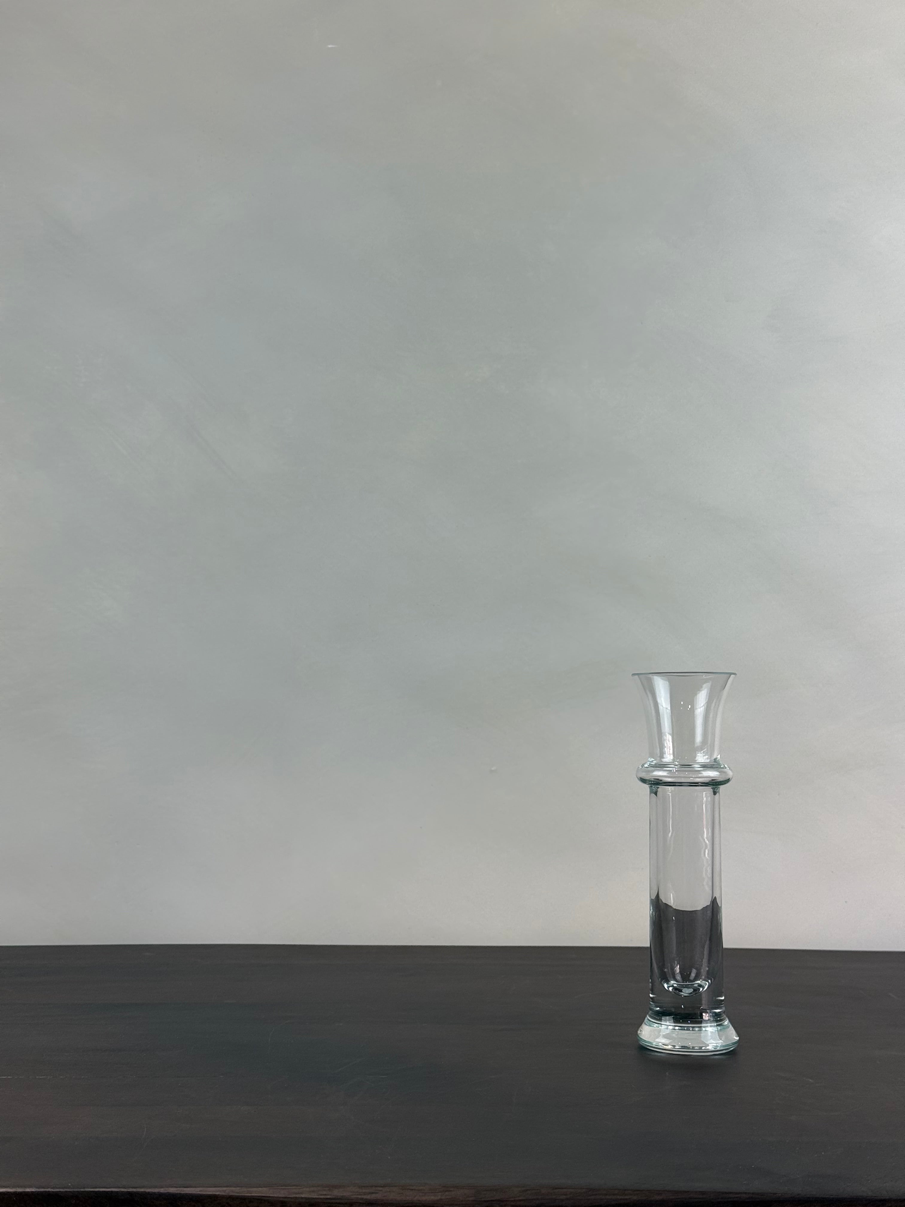 SLIM GLASS VASE