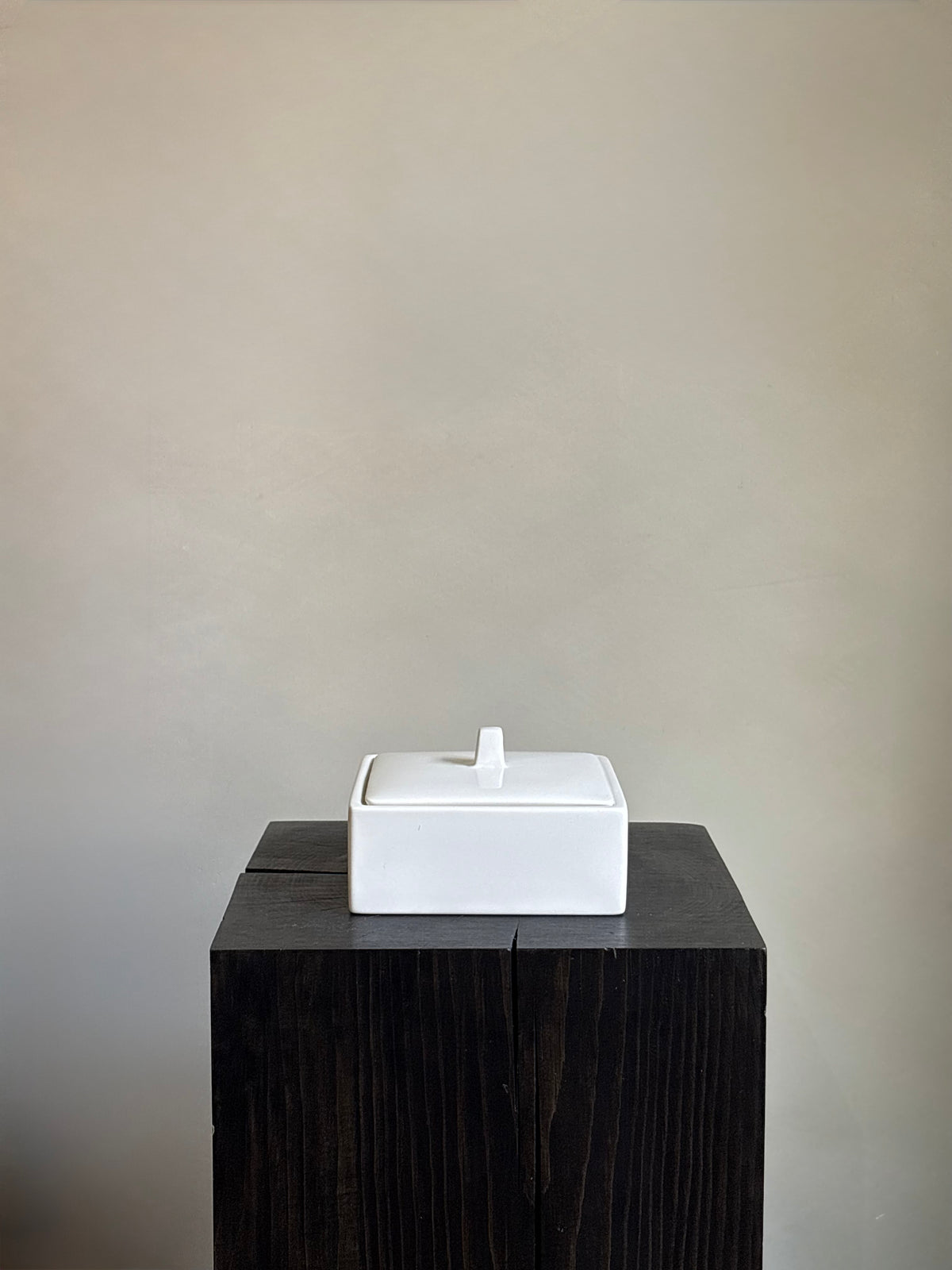 WHITE SQUARE CANISTER