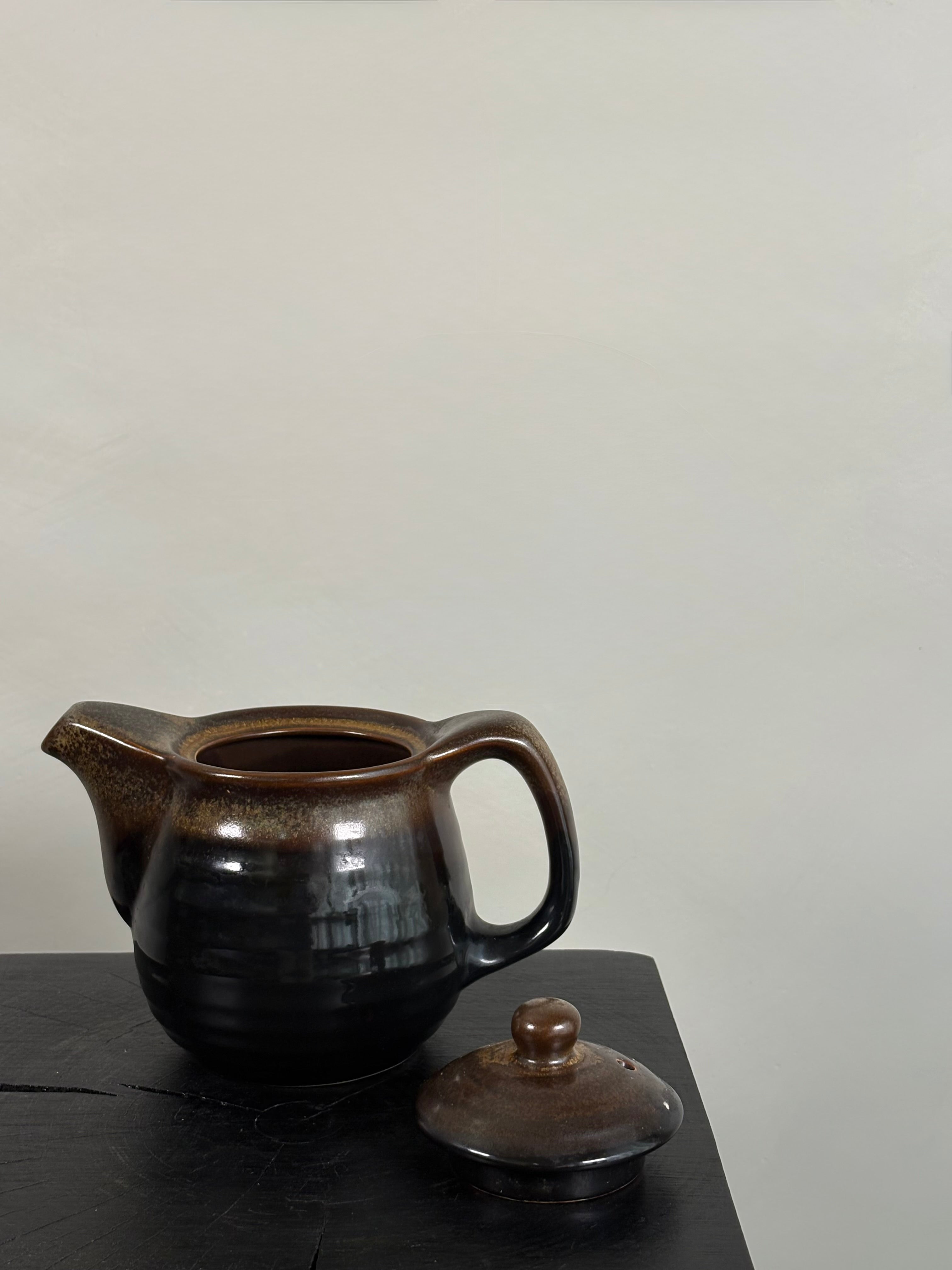 MULTI TONED TEA POT
