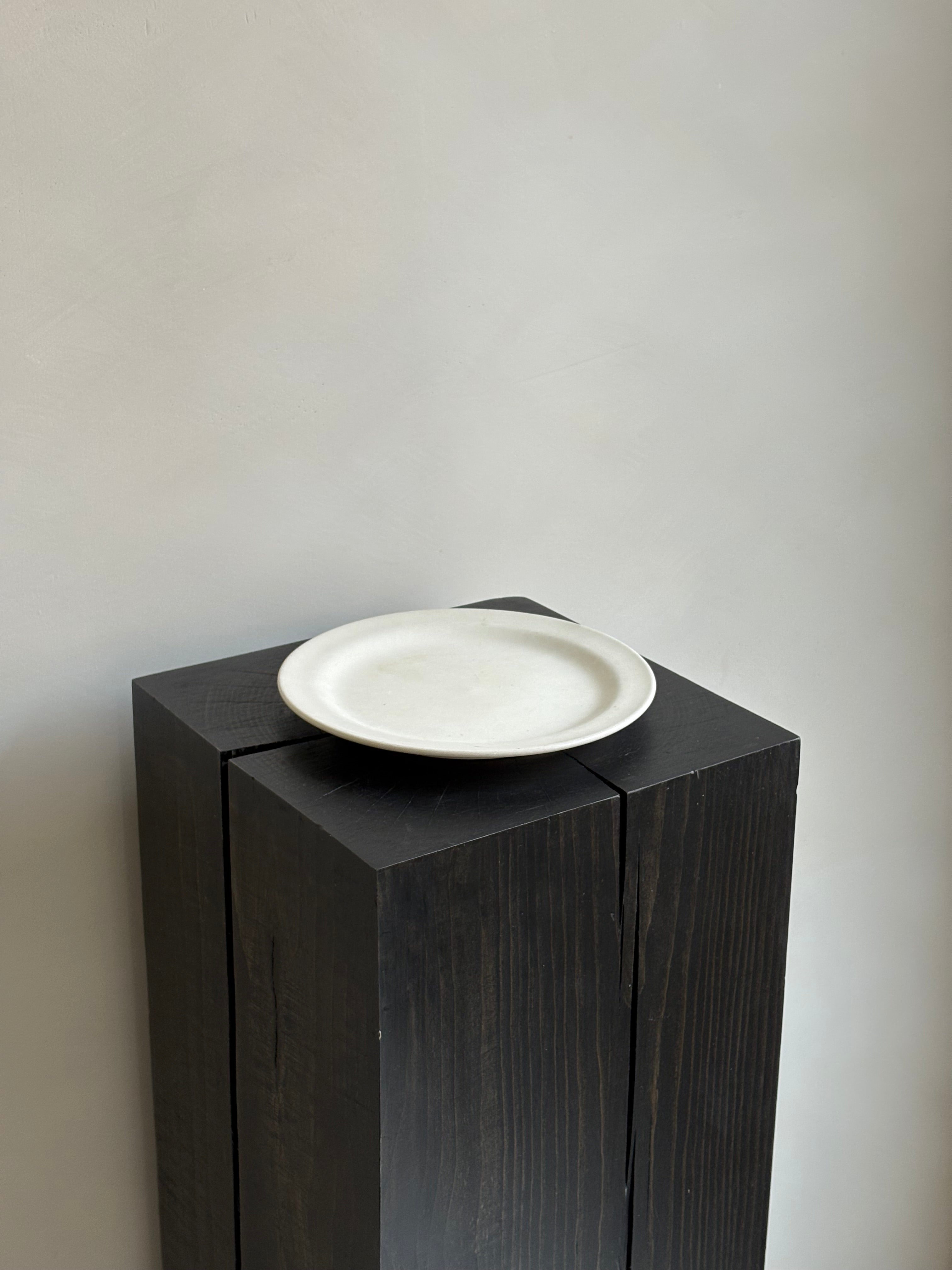 BEIGE PLATE