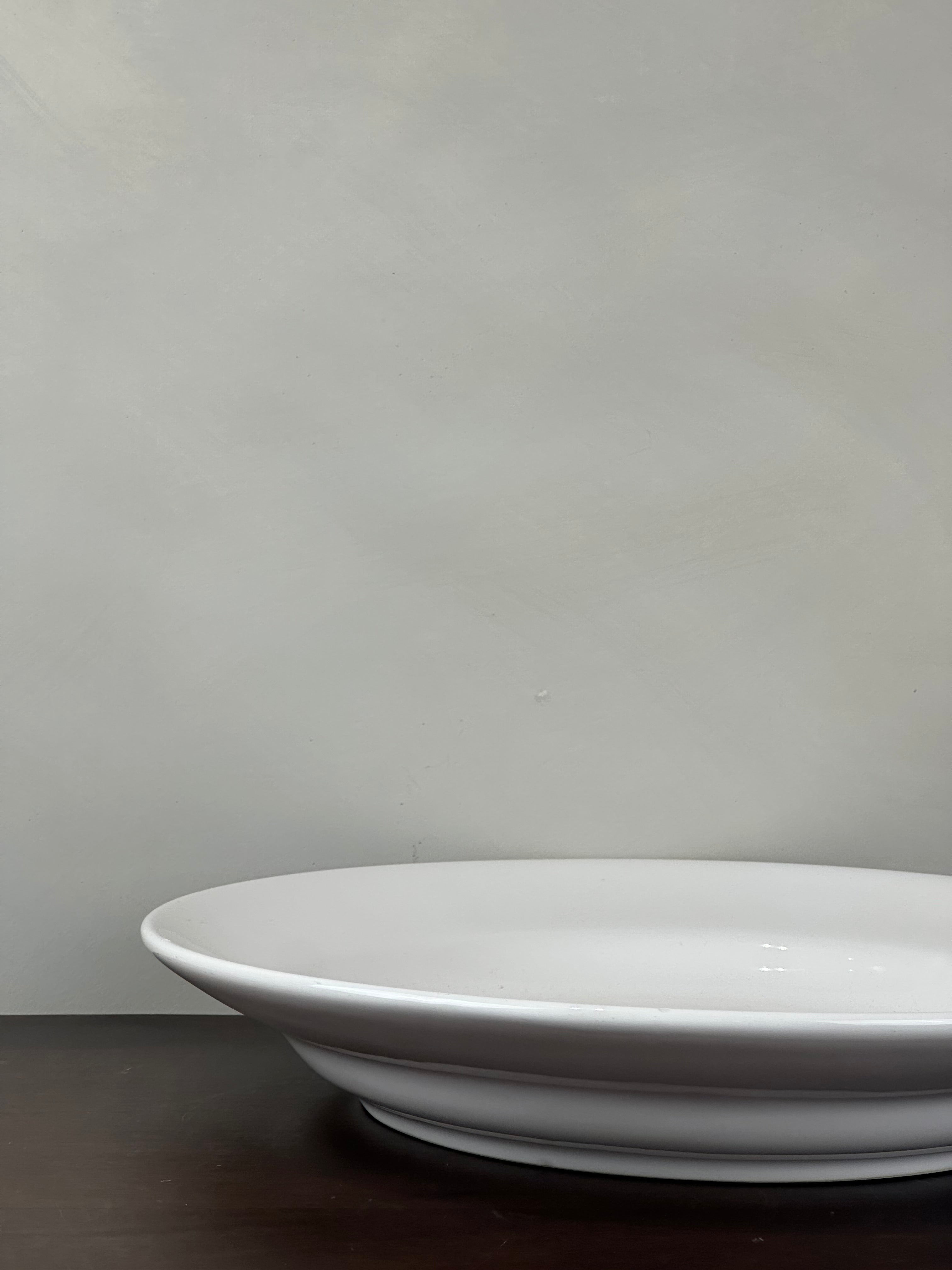 WHITE CERAMIC SERVING BOWL