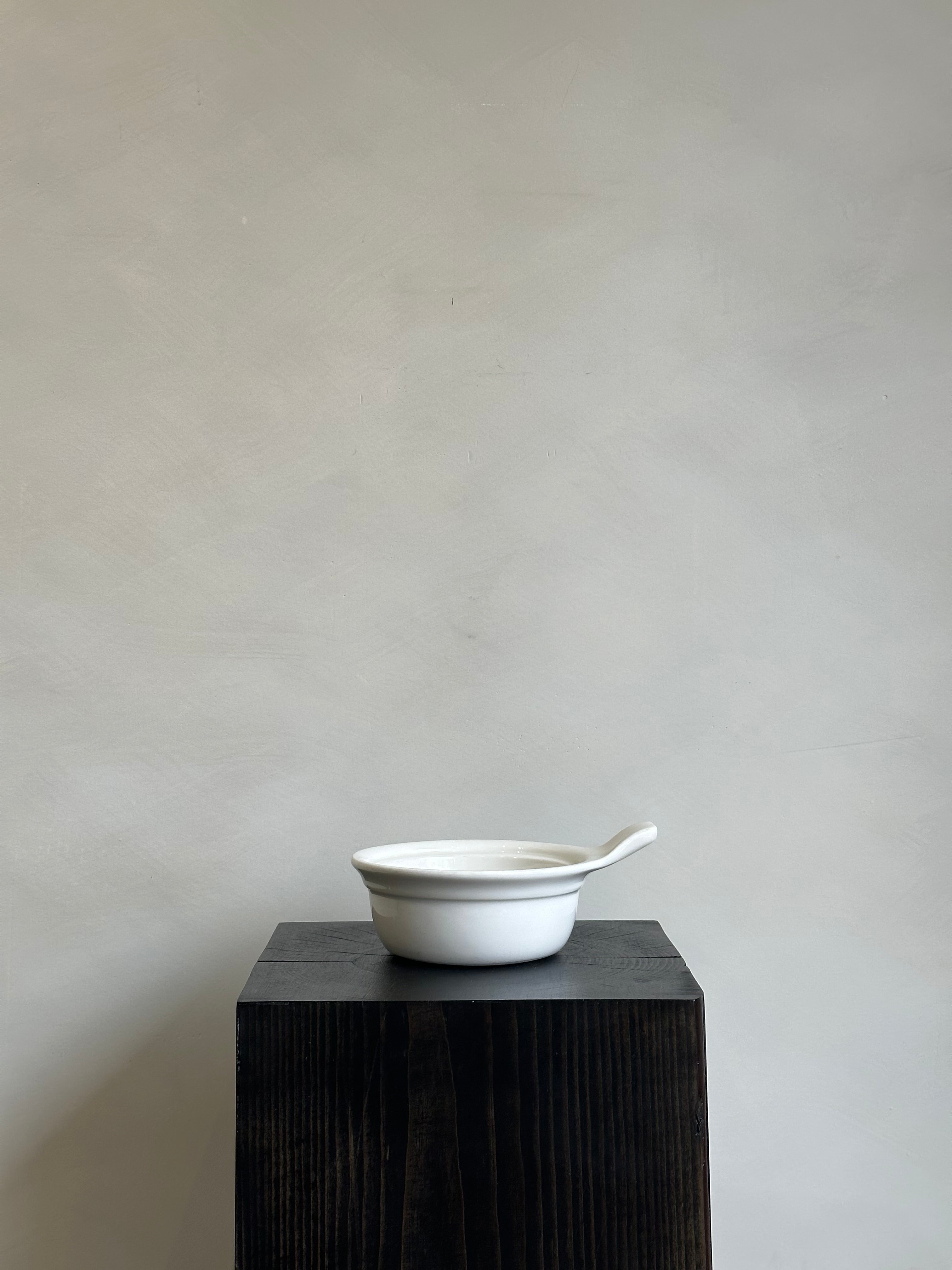 WHITE BOWL