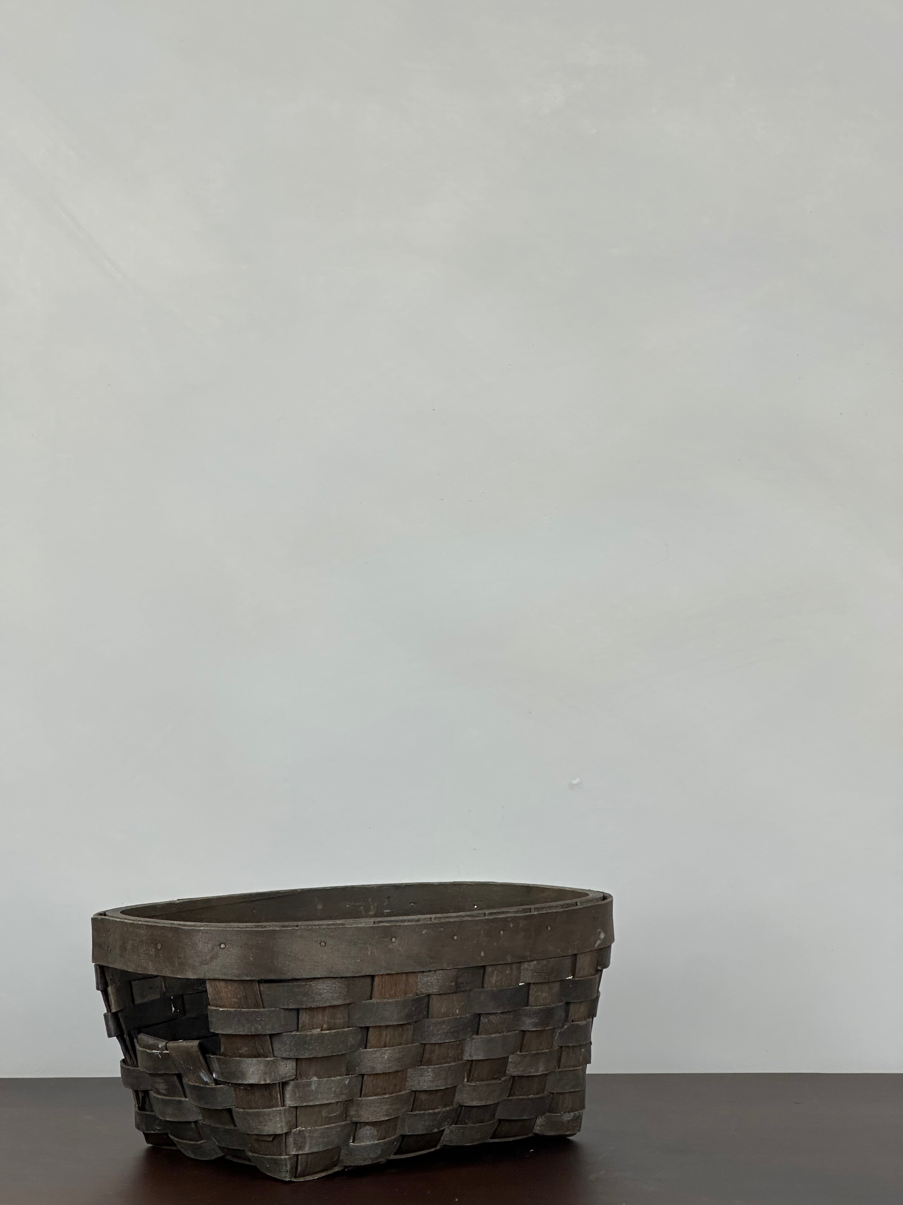 SMALL WICKER BASKET