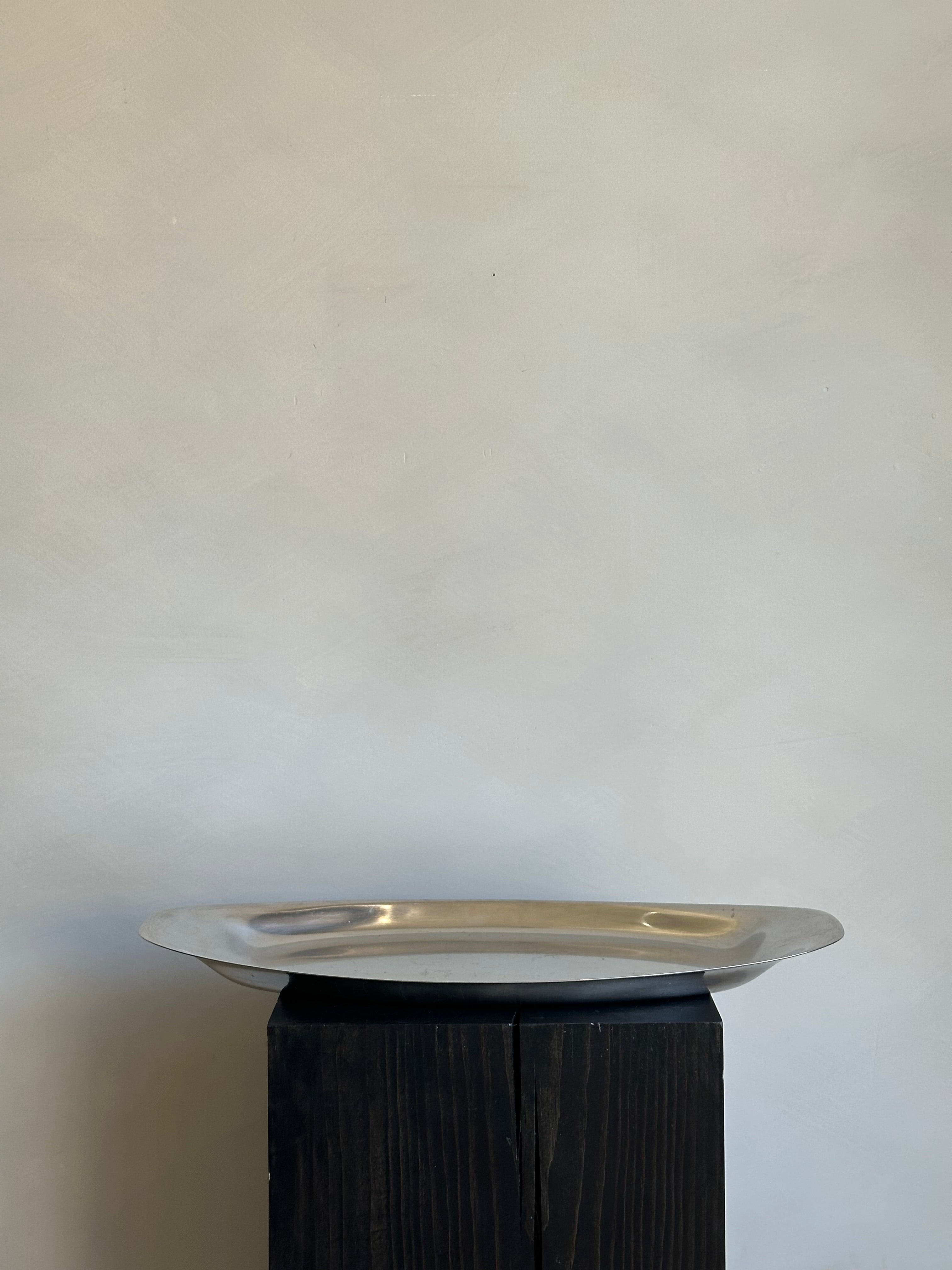 LARGE OVAL CHROME TRAY