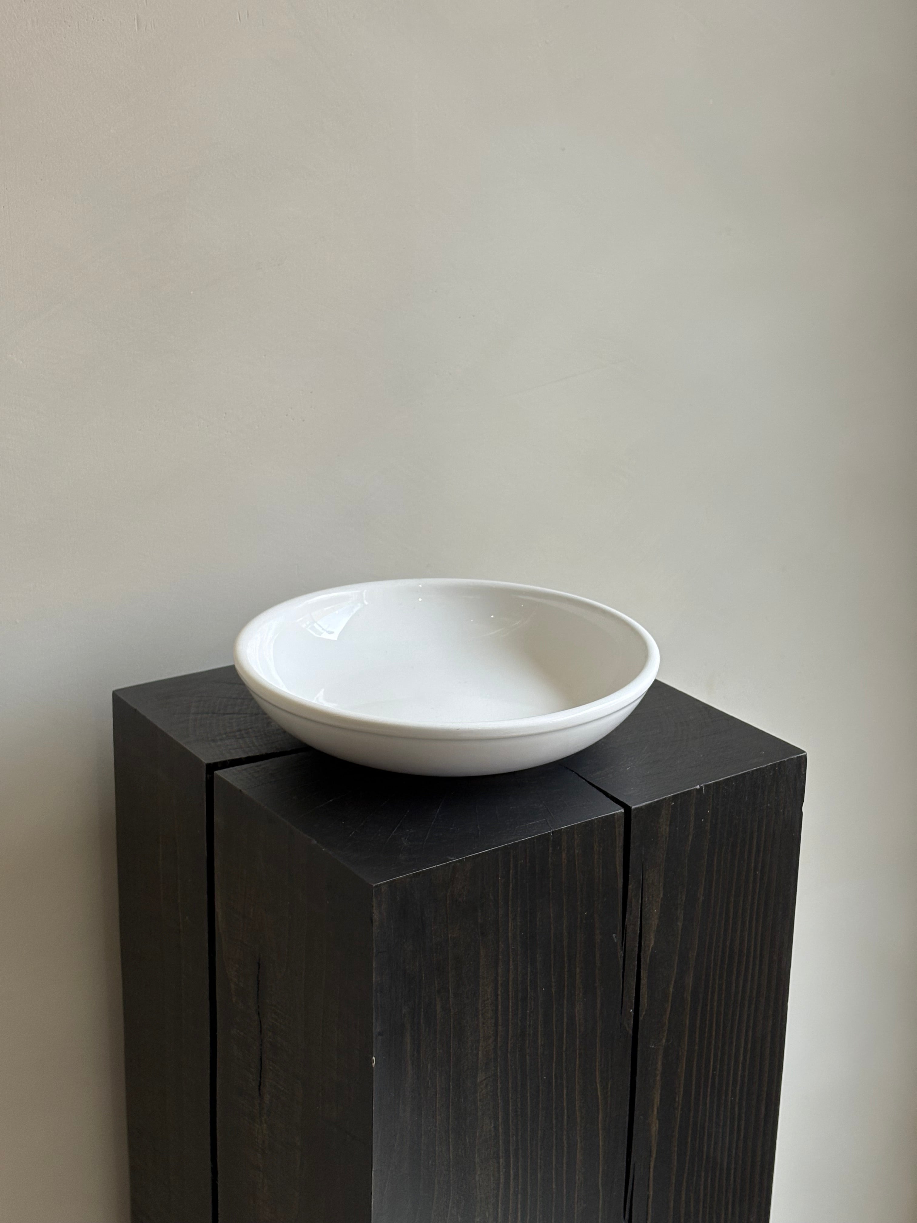 SHALLOW PASTA BOWL