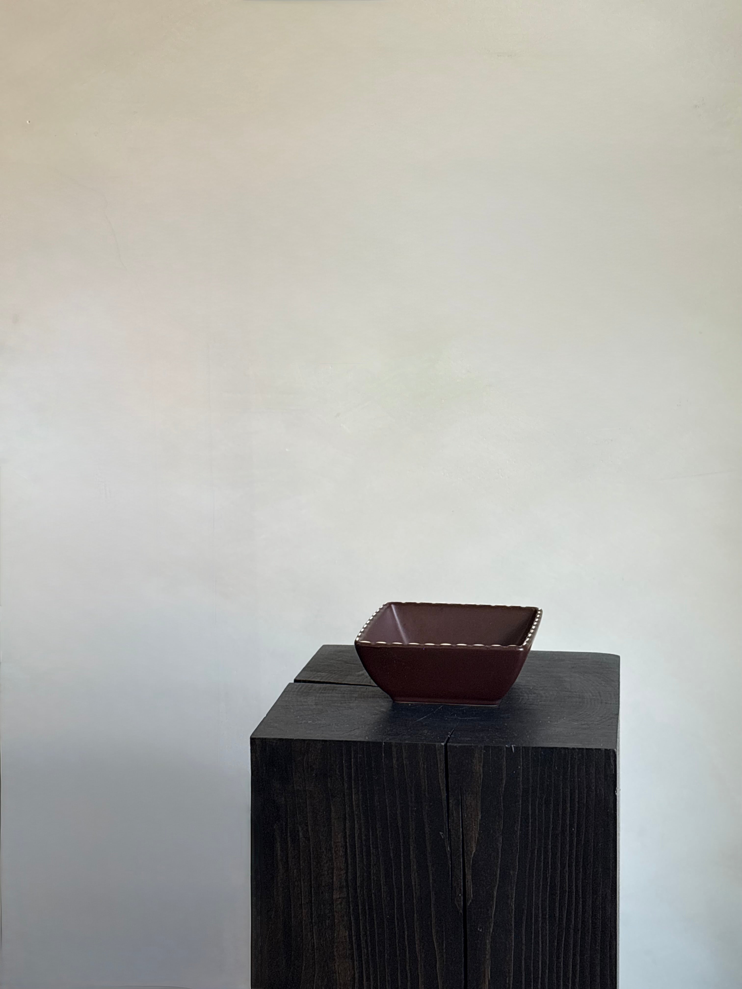 CHOCOLATE CERAMIC RICE | NOODLE BOWL WITH WHIPSTITCH TRIM