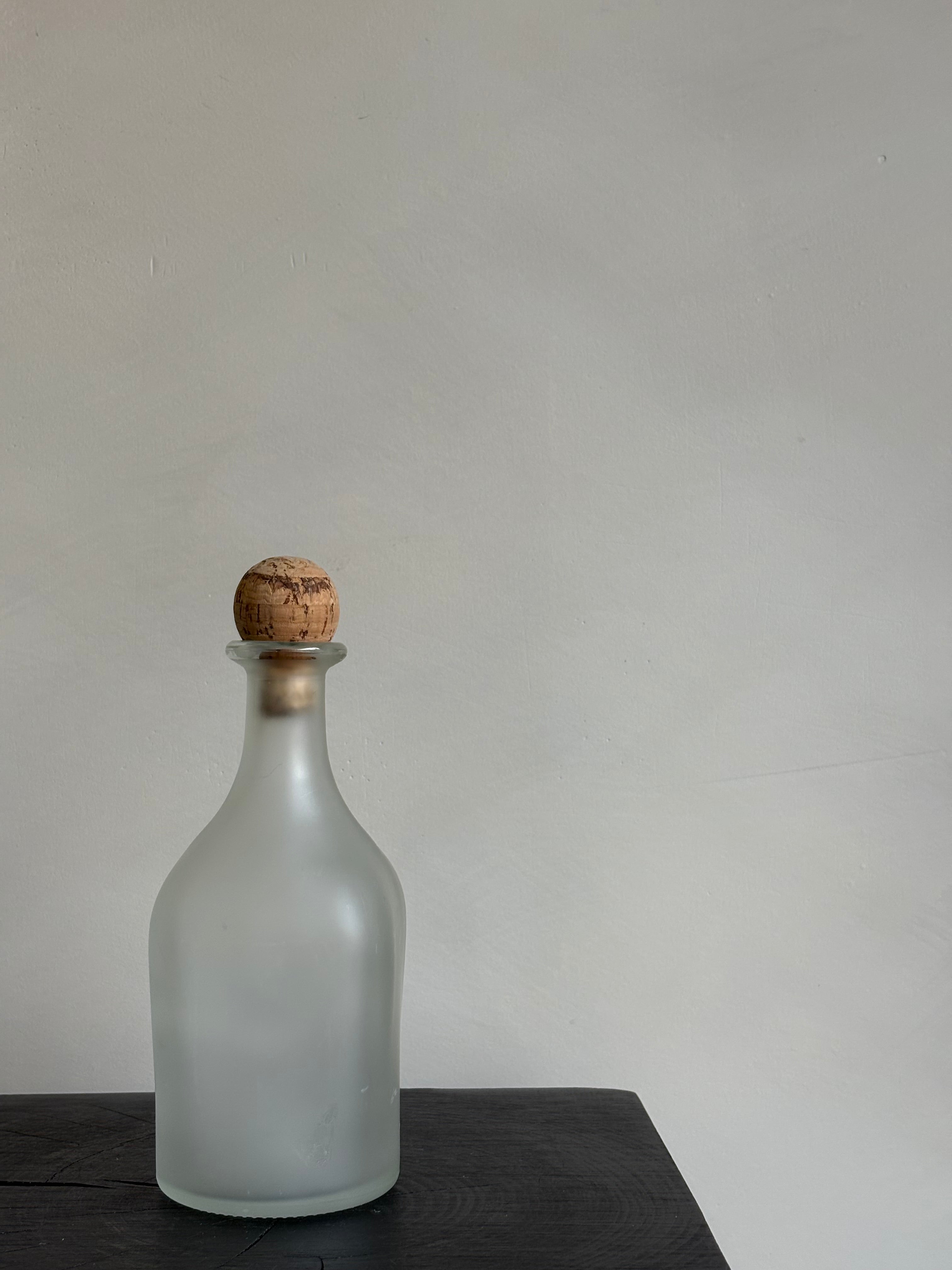 FROSTED BOTTLE