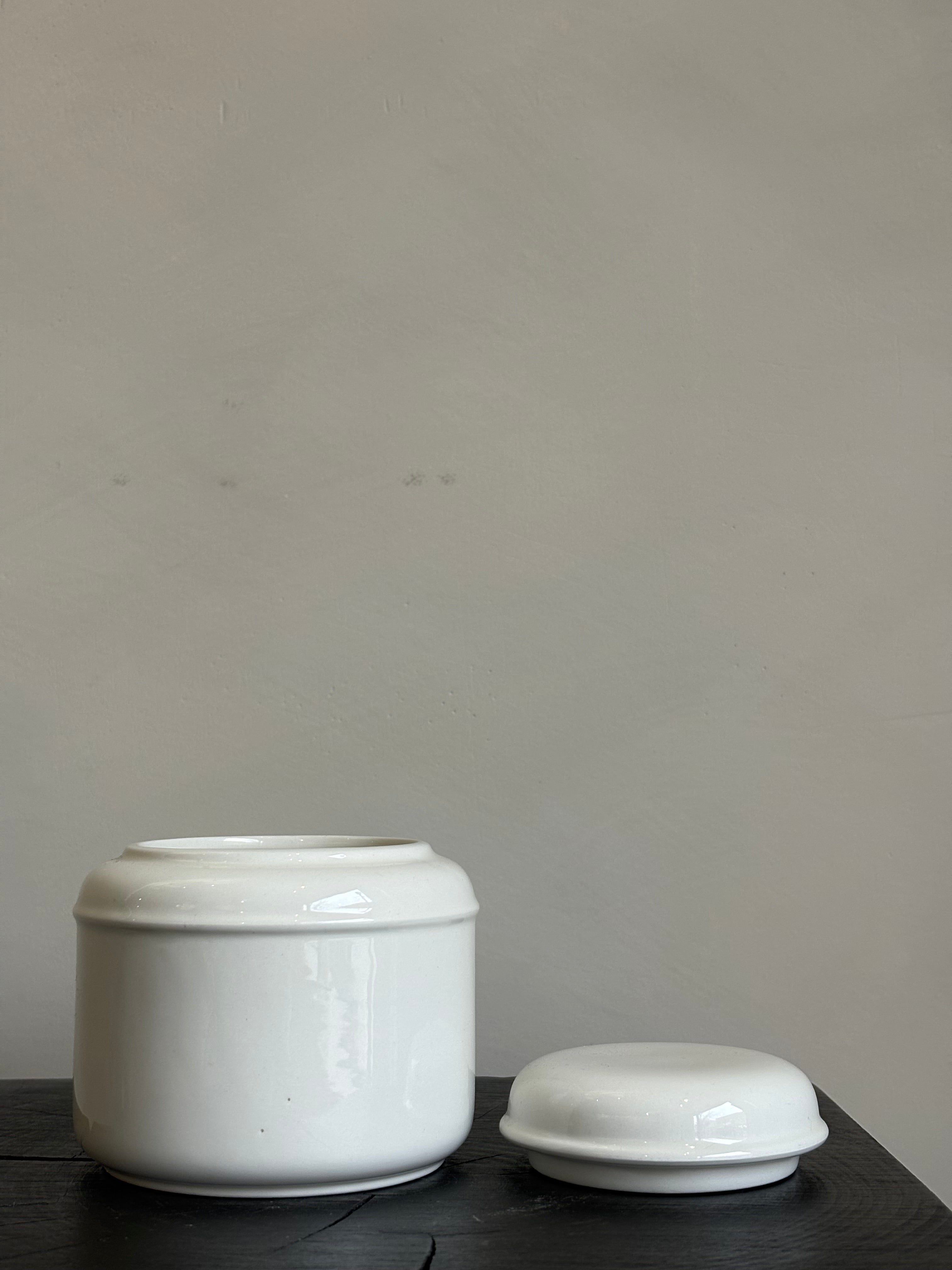 WHITE CERAMIC SALT CELLAR