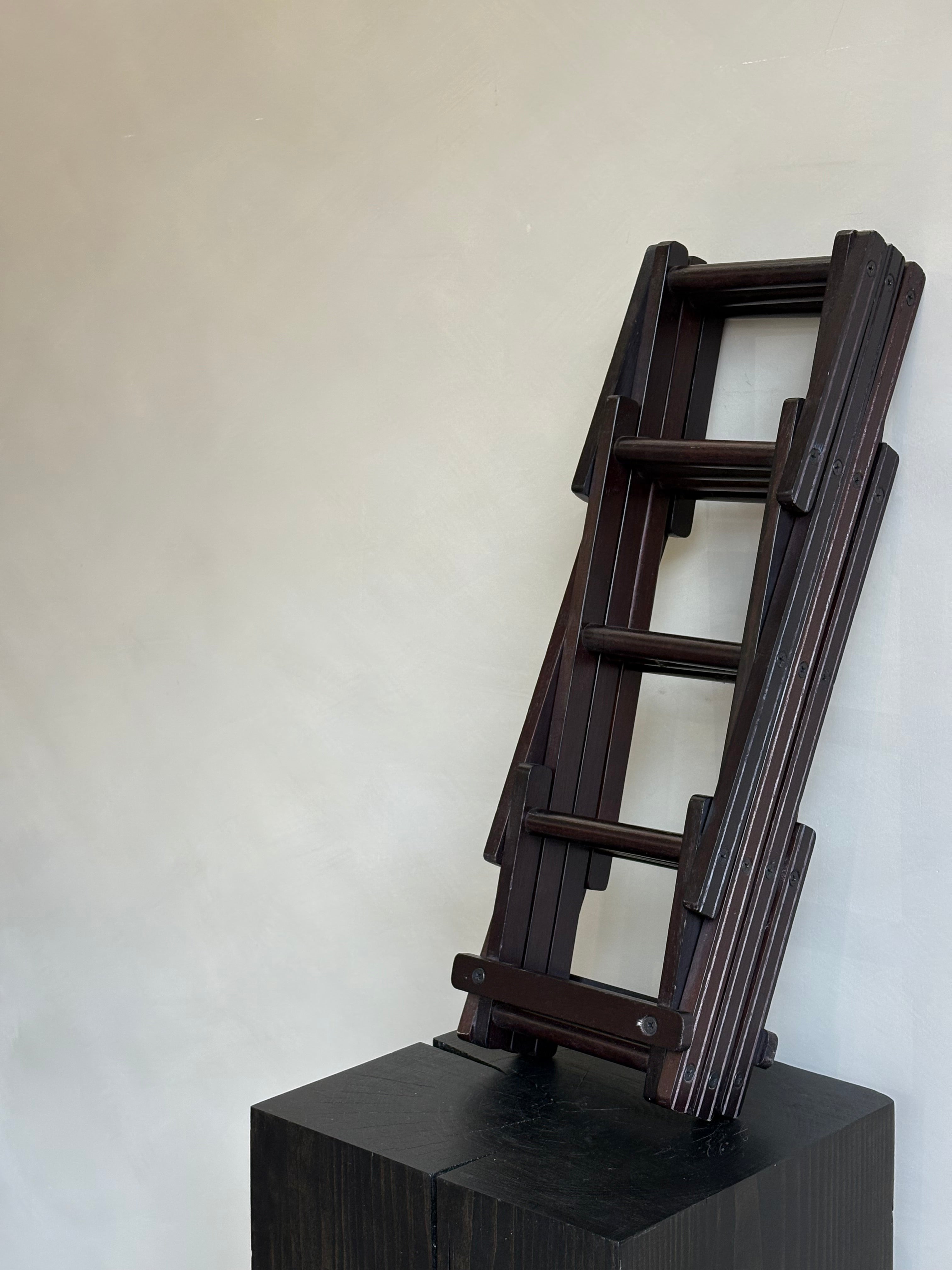 WOODEN WINE RACK
