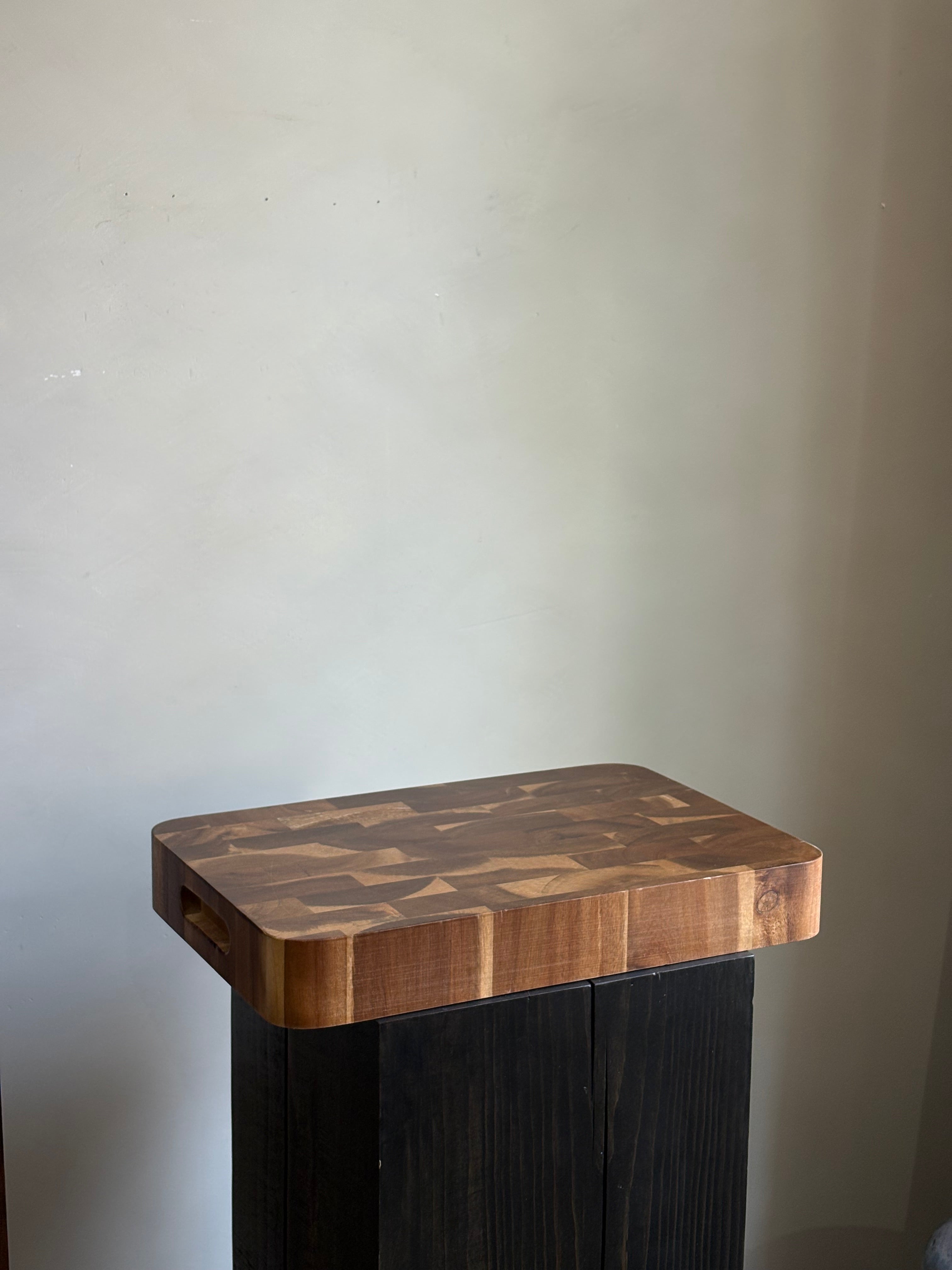 BUTCHER BLOCK CUTTING BOARD