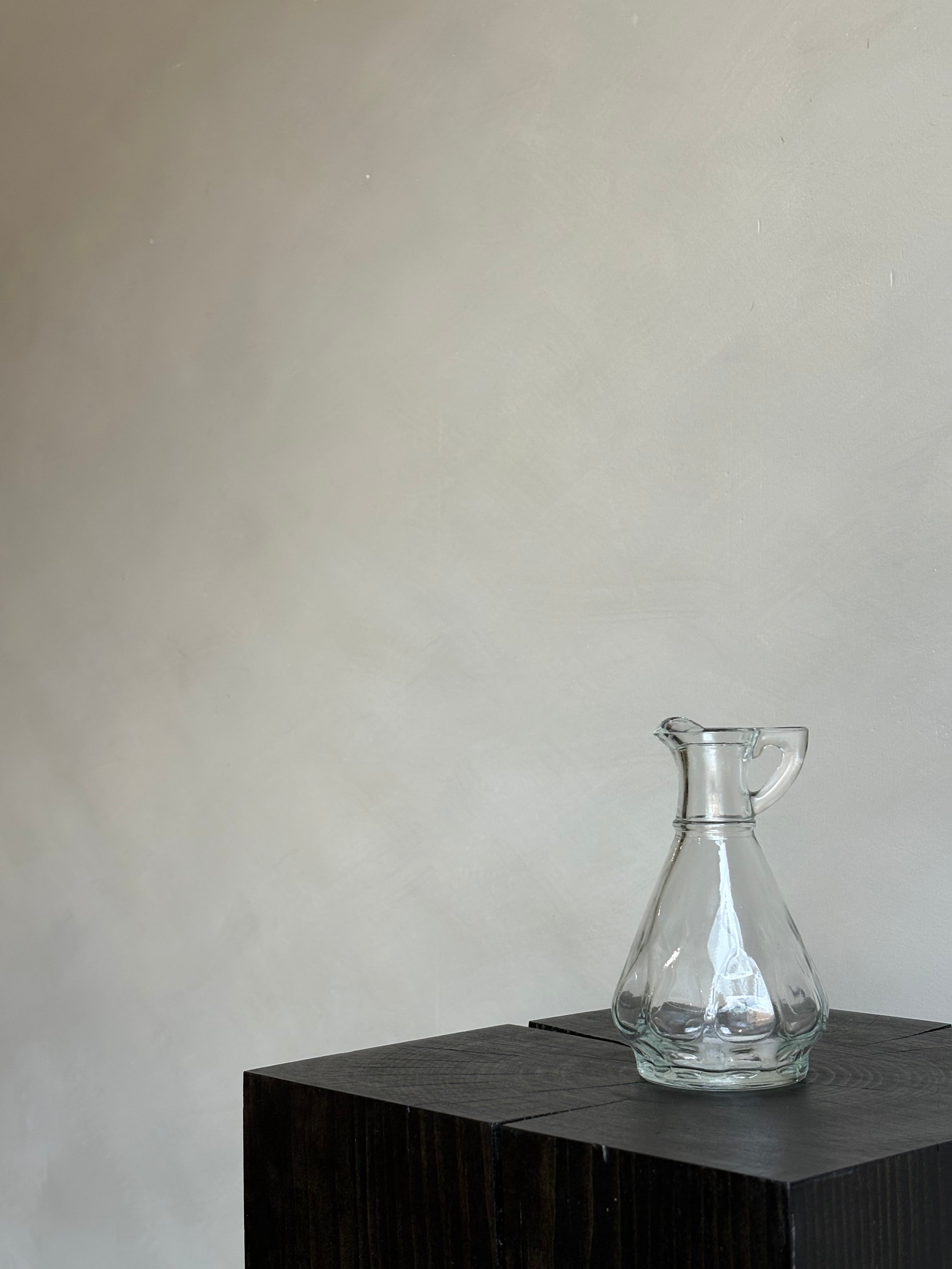 SMALL GLASS CRUET