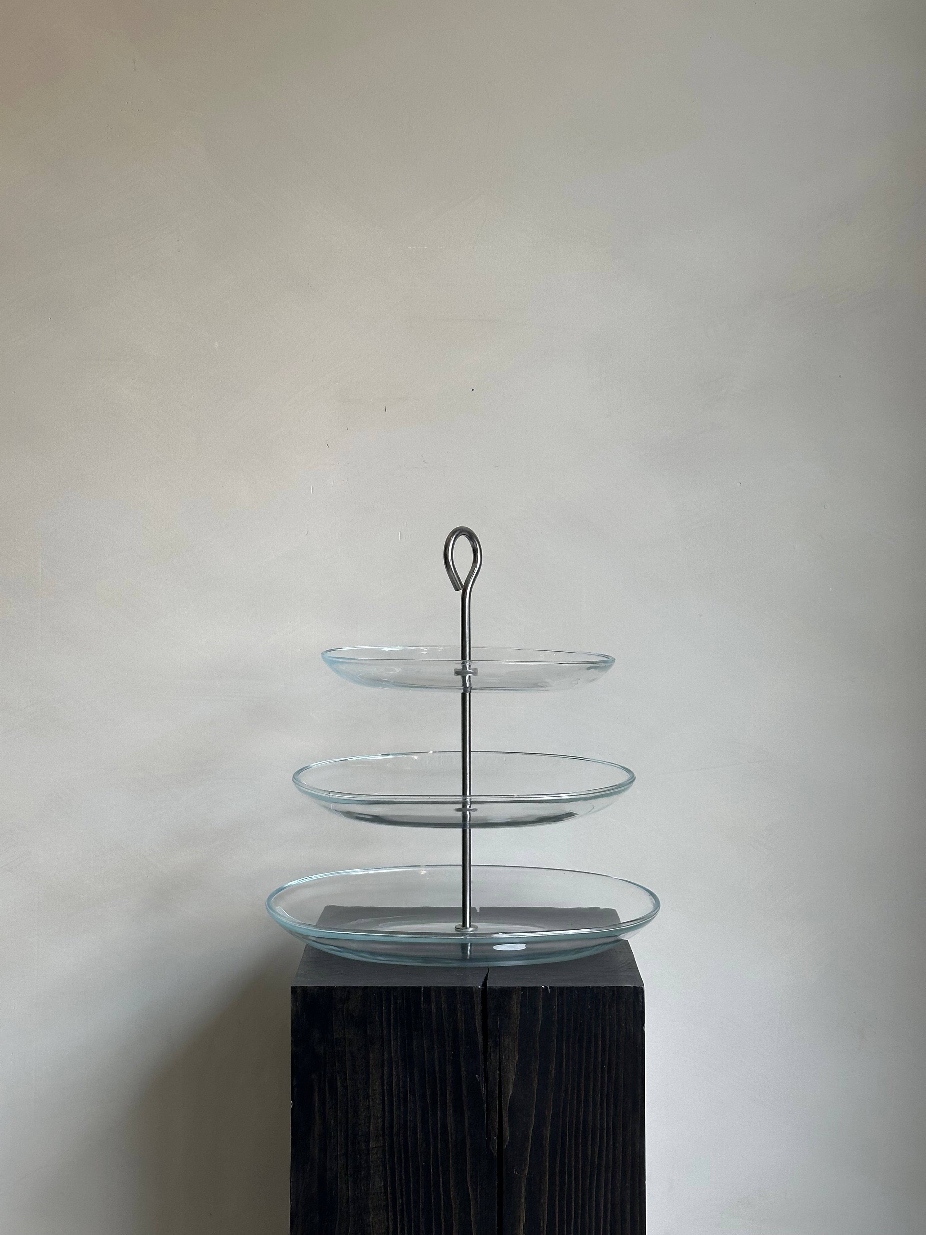GLASS DESSERT STAND
