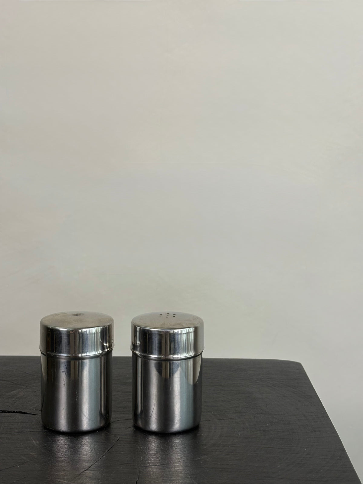 CHROME SALT AND PEPPER SHAKER SET