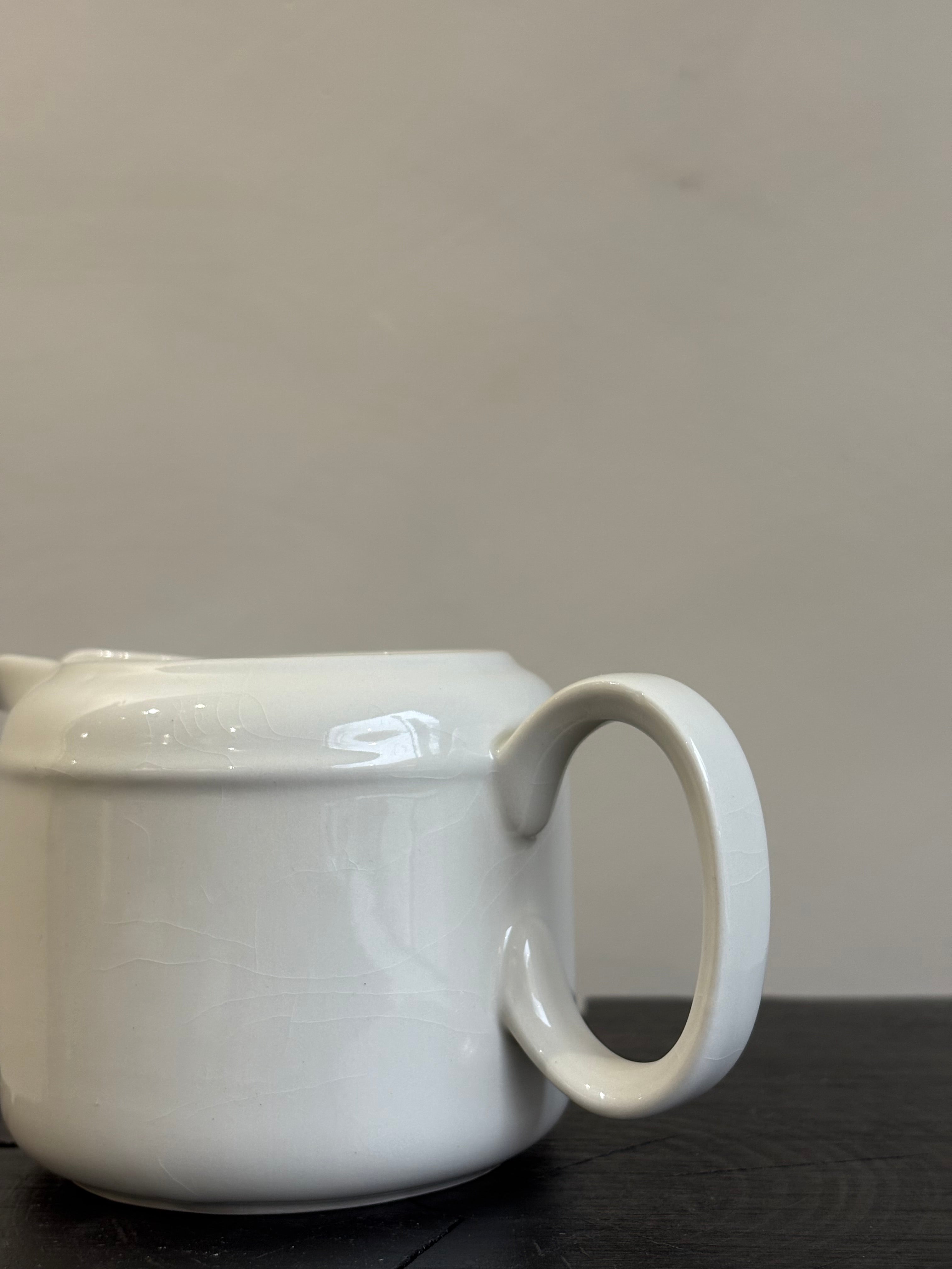SIMPLE IVORY PITCHER