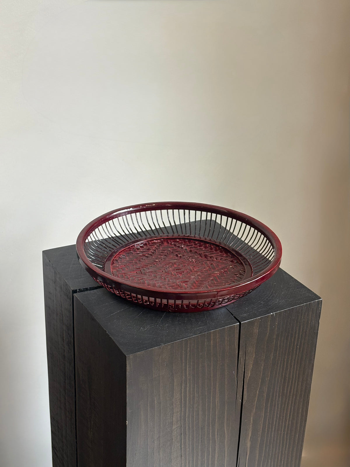 BURGUNDY BASKET