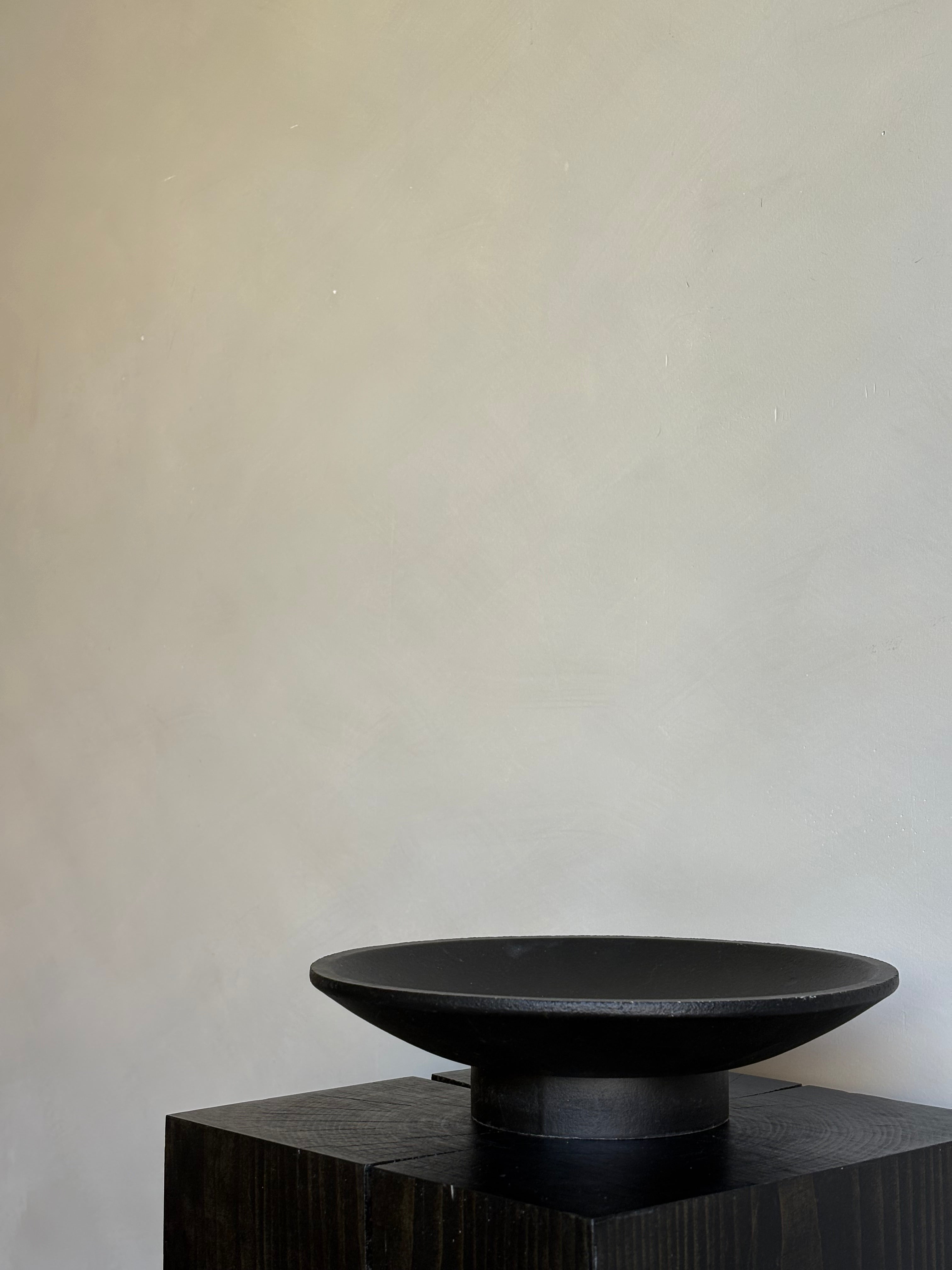 BLACK PEDESTAL BOWL