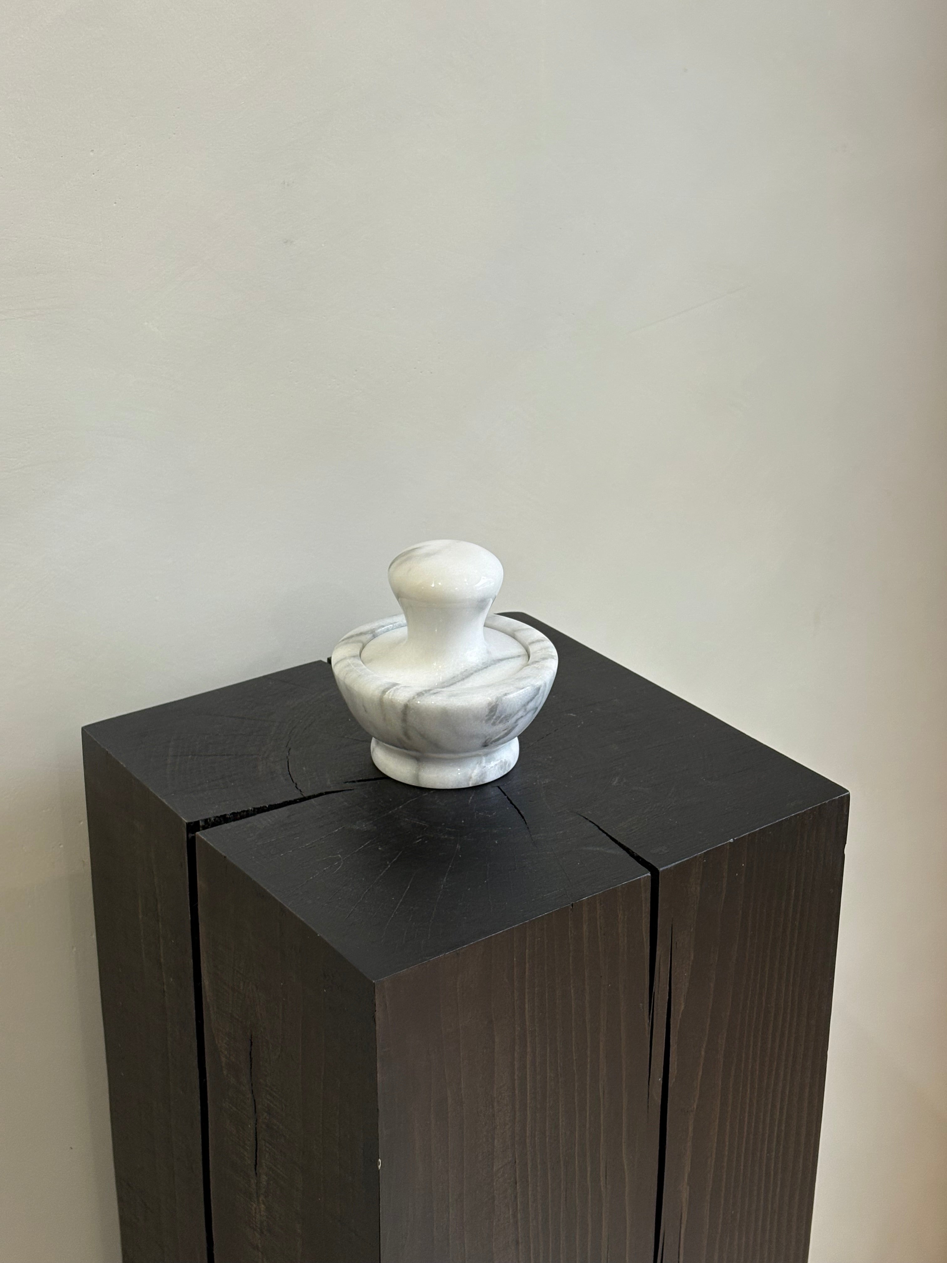 MARBLE SPICE GRINDER