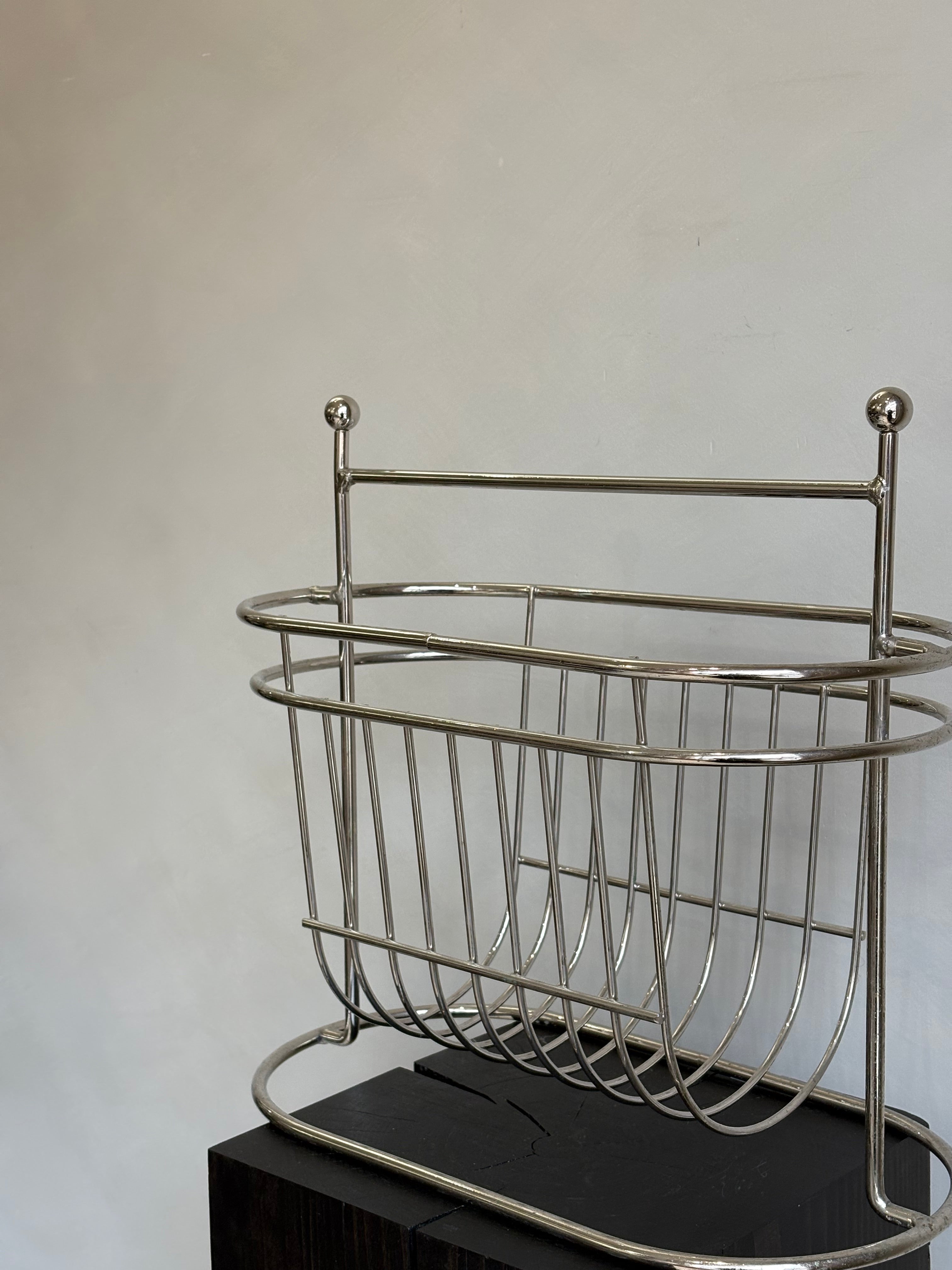 SILVER MAGAZINE RACK