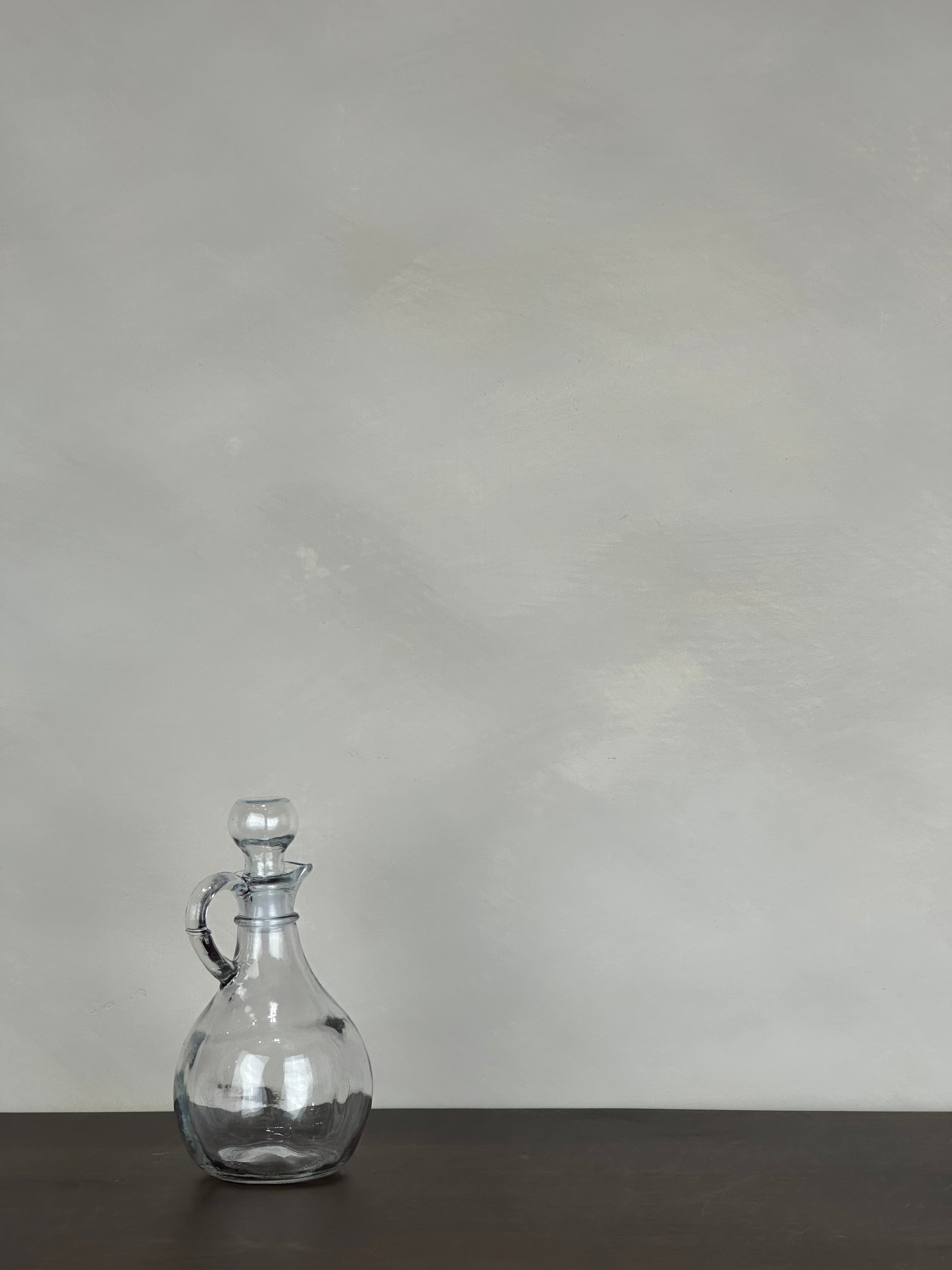 GLASS CRUET WITH LID