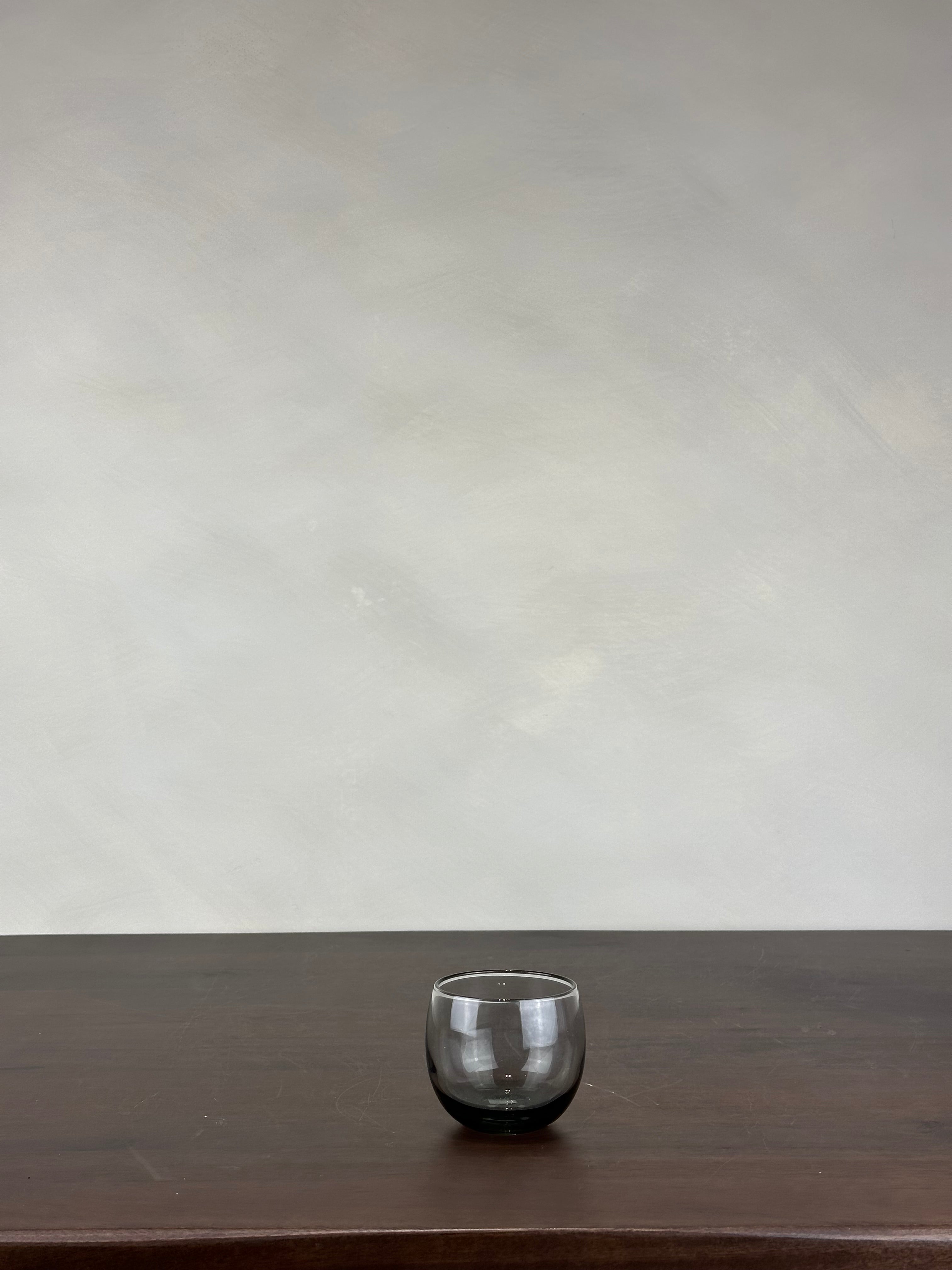 STEMLESS GLASS