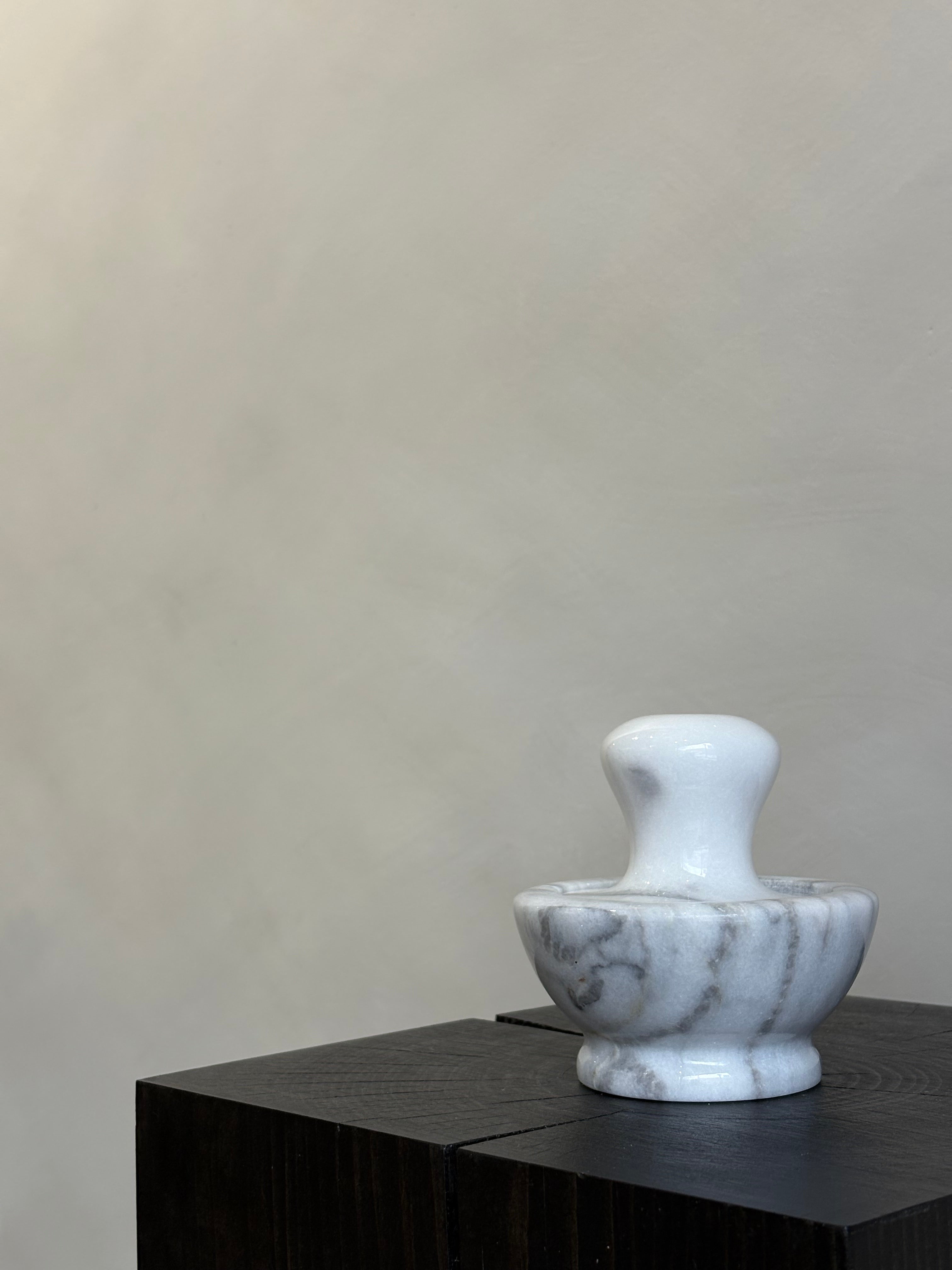 MARBLE SPICE GRINDER
