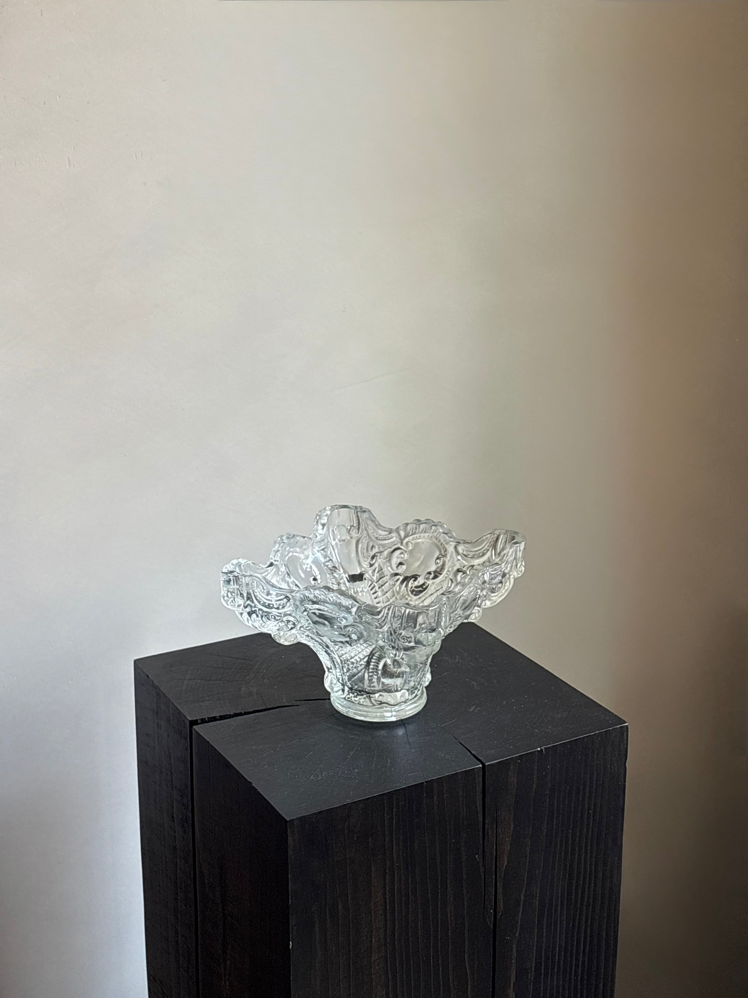 VINTAGE CRYSTAL SQUARE BOWL