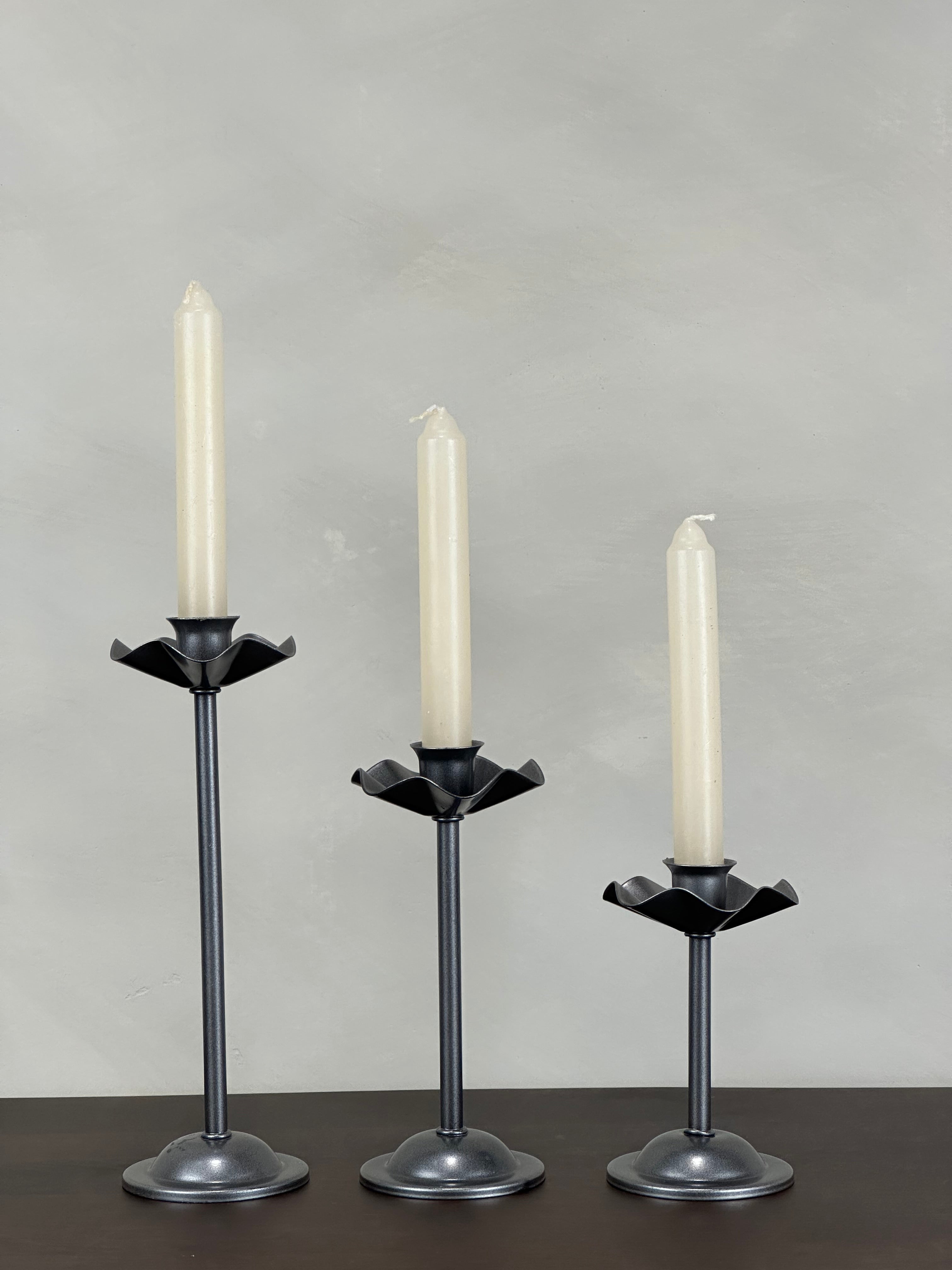 RUFFLE CANDLE STICK HOLDER - LARGE