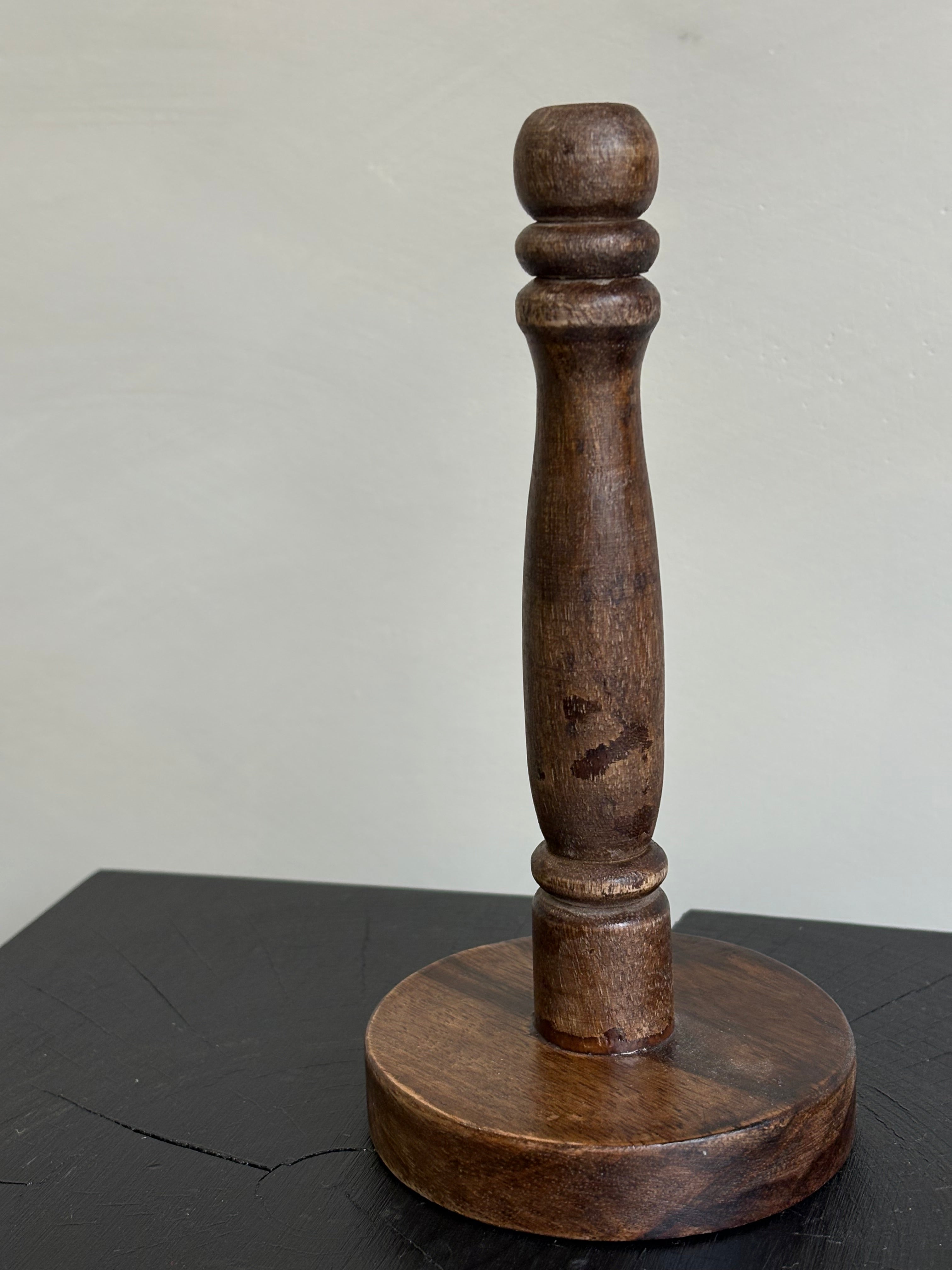 VINTAGE WOODEN SPINDLE STAND