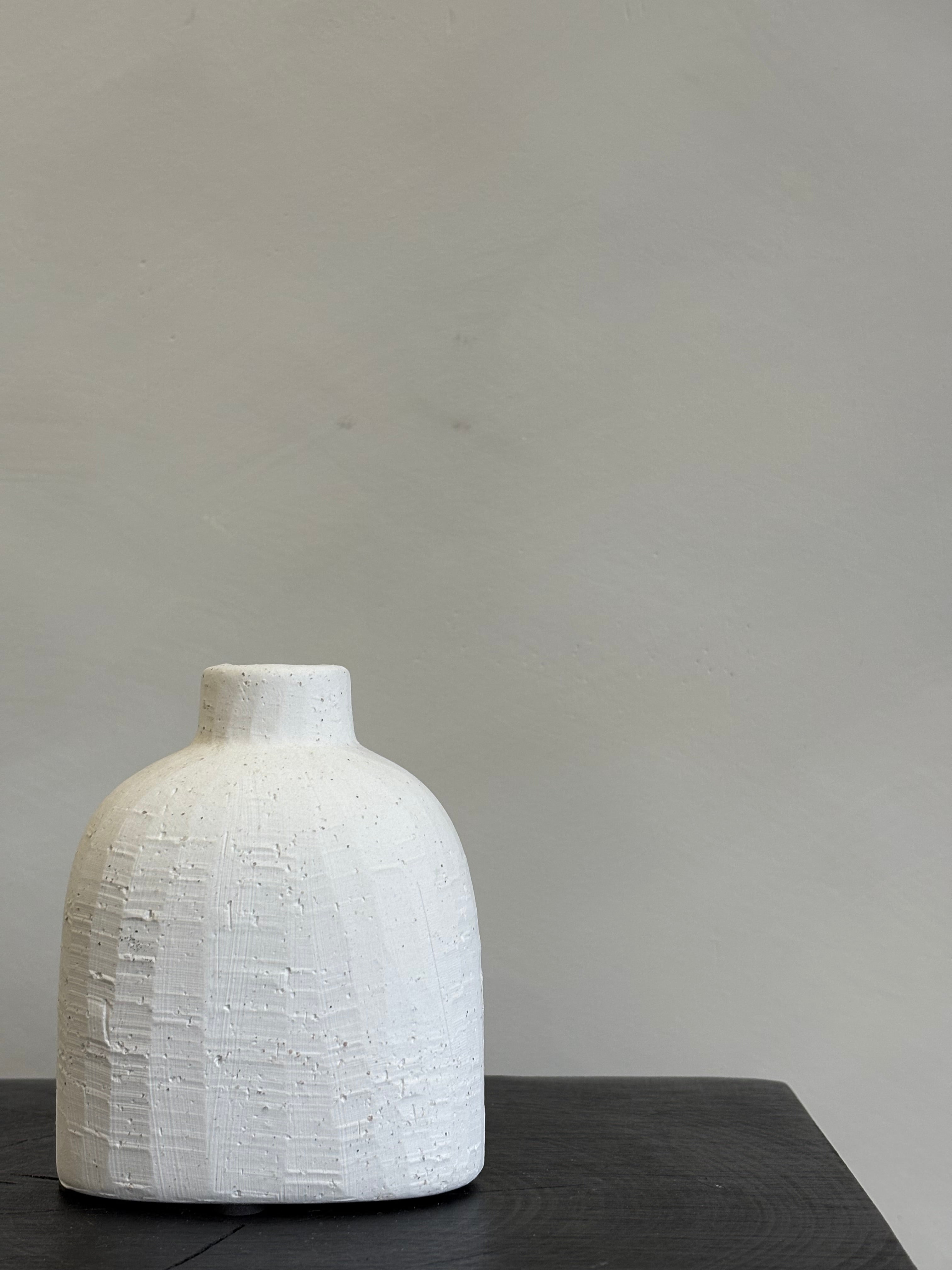 KARIS VASE