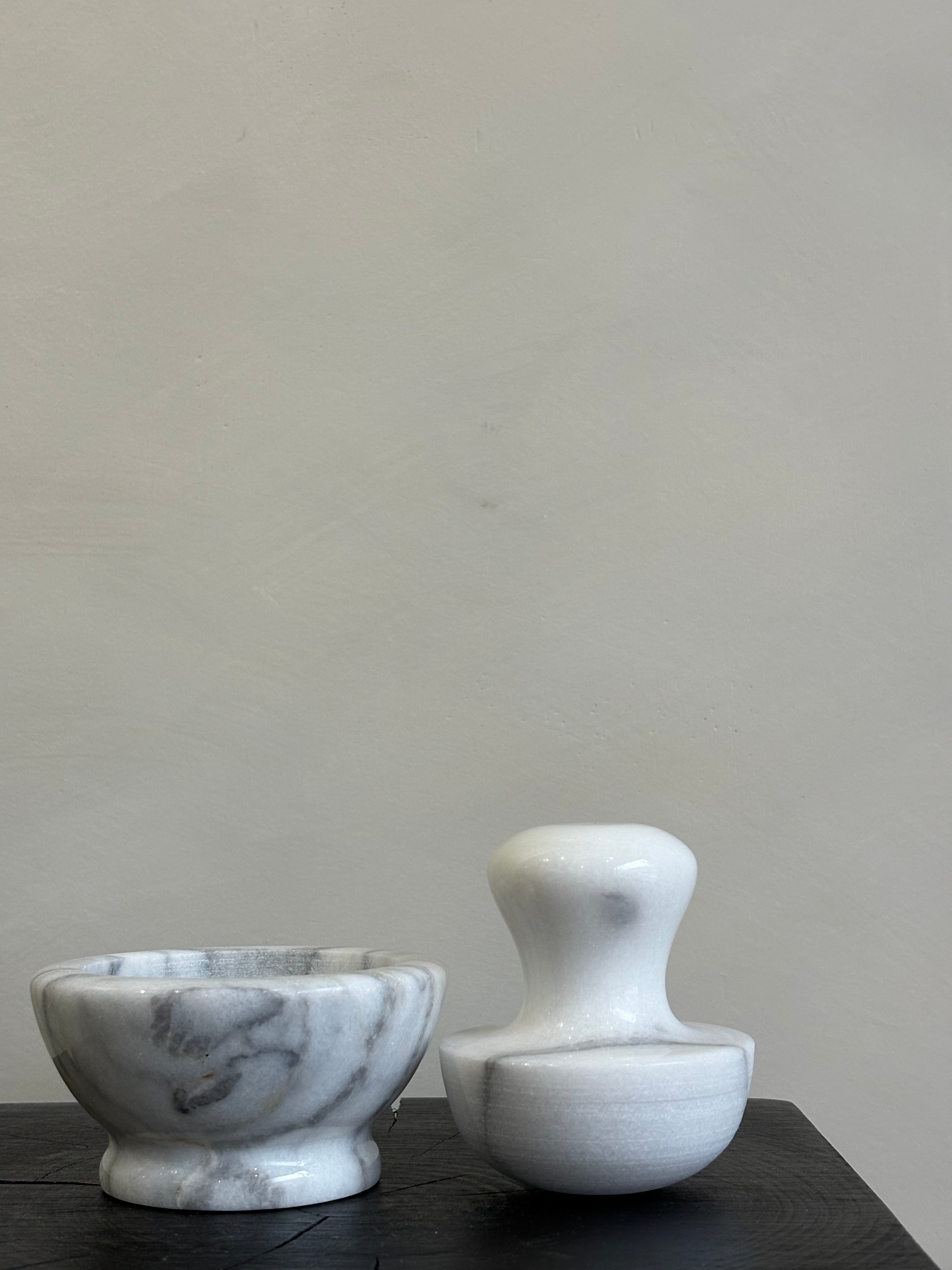 MARBLE SPICE GRINDER