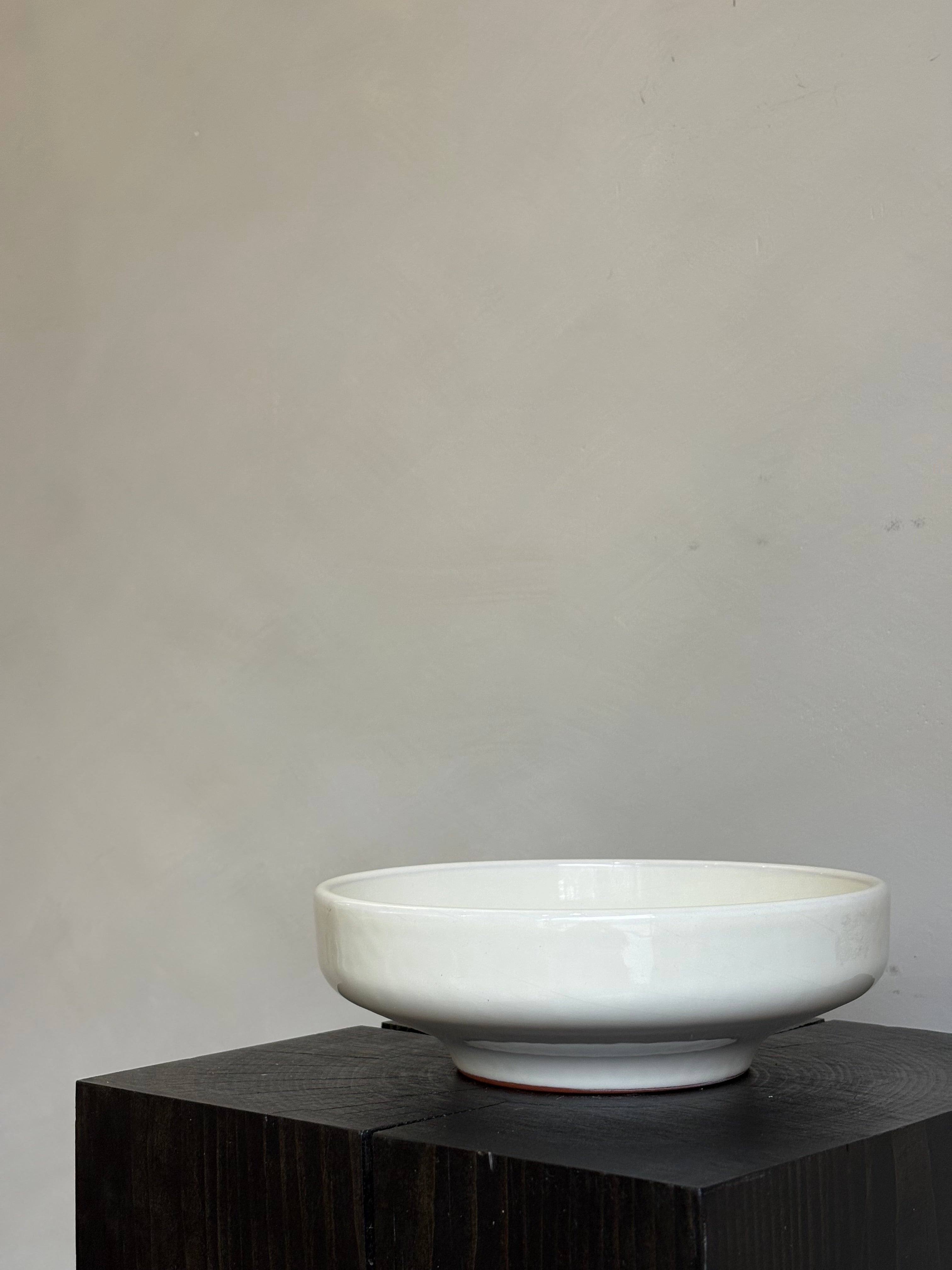 CREAM PEDESTAL BOWL