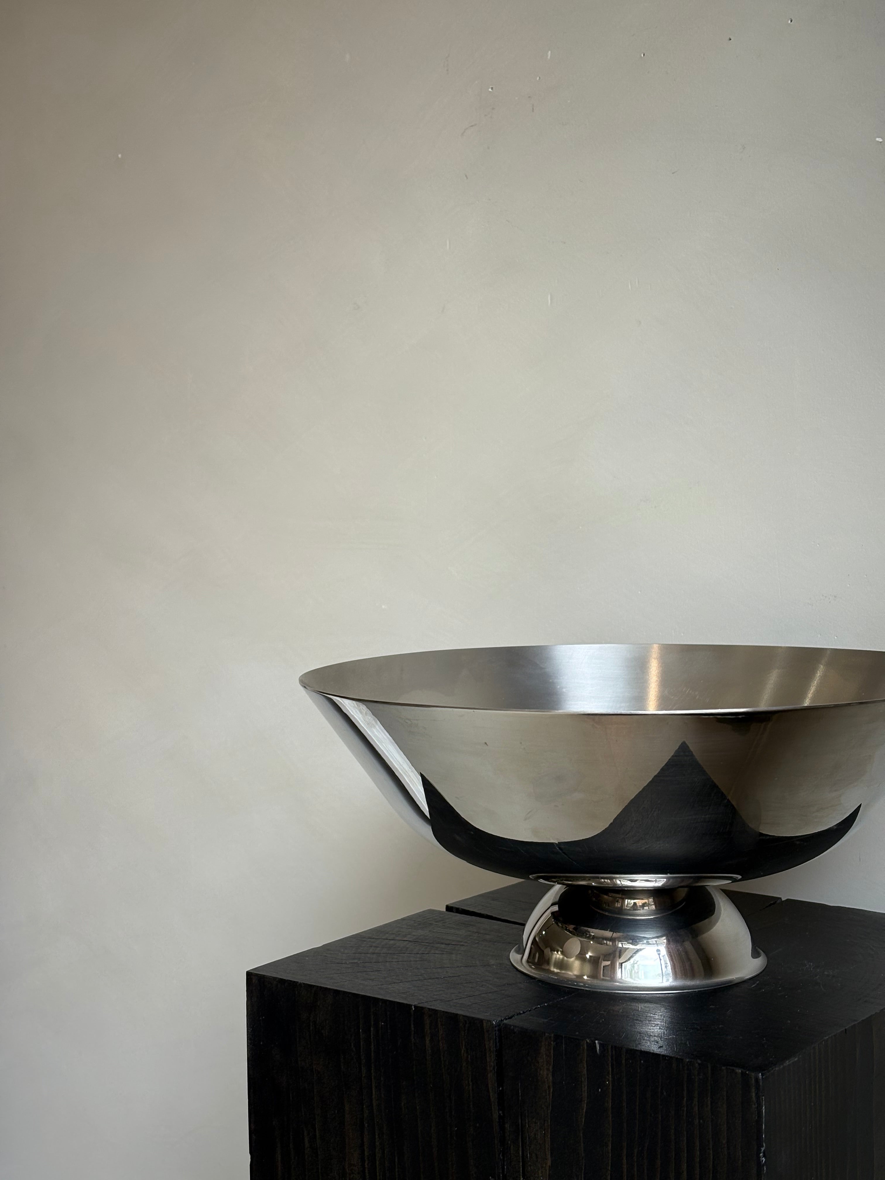 CHROME PEDESTAL BOWL