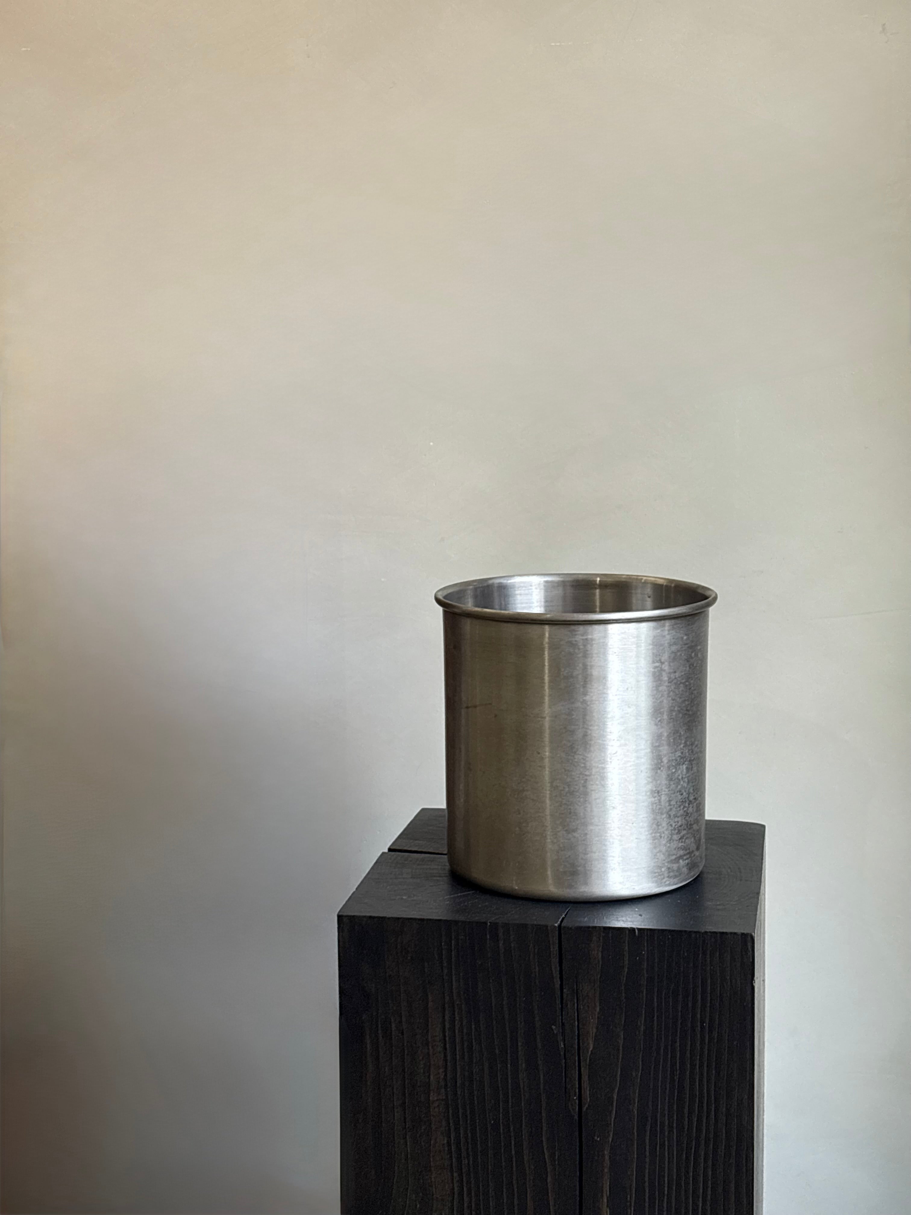 BRUSHED METAL KITCHEN CROCK