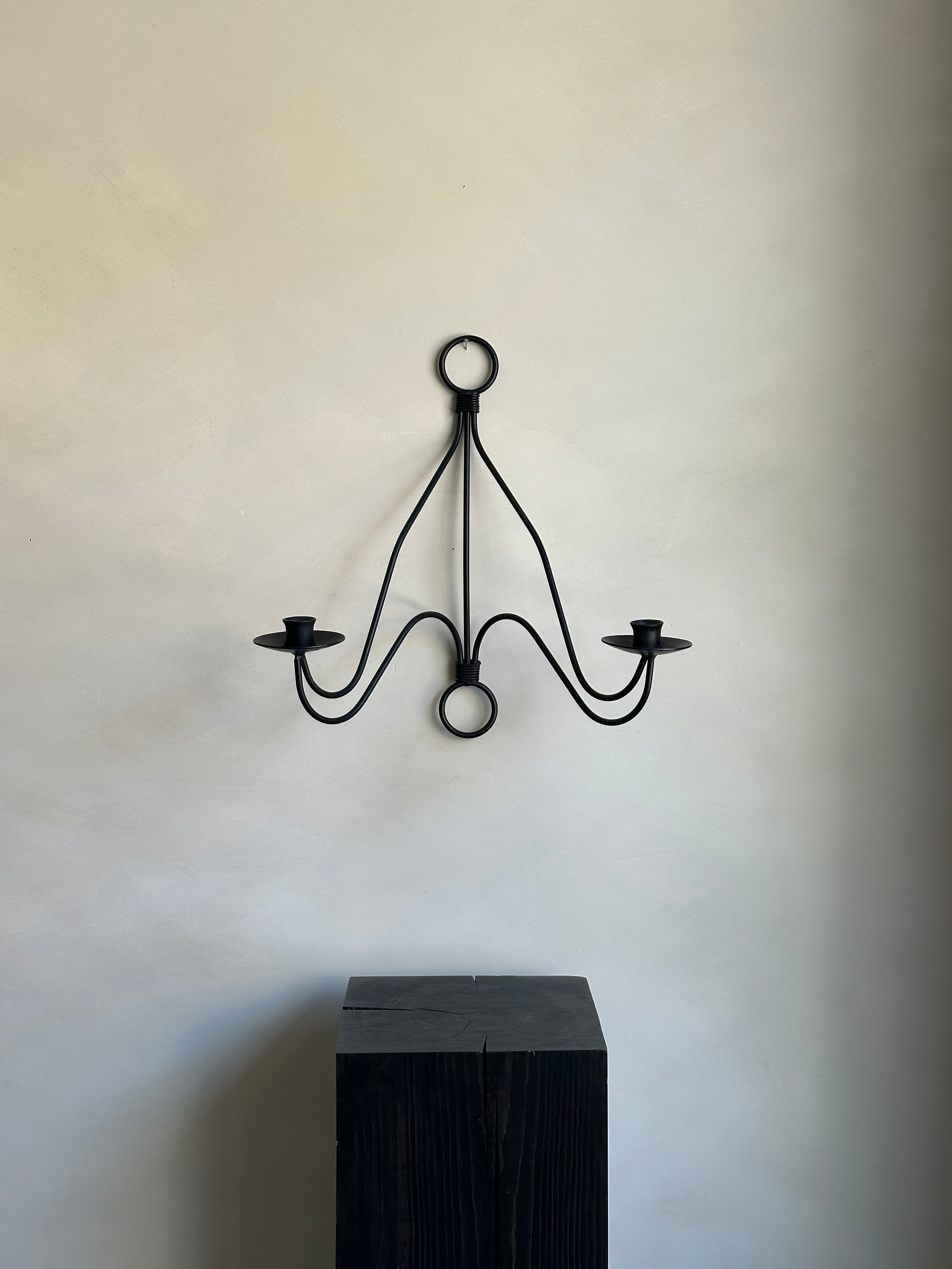 CLASSIC WALL SCONCE