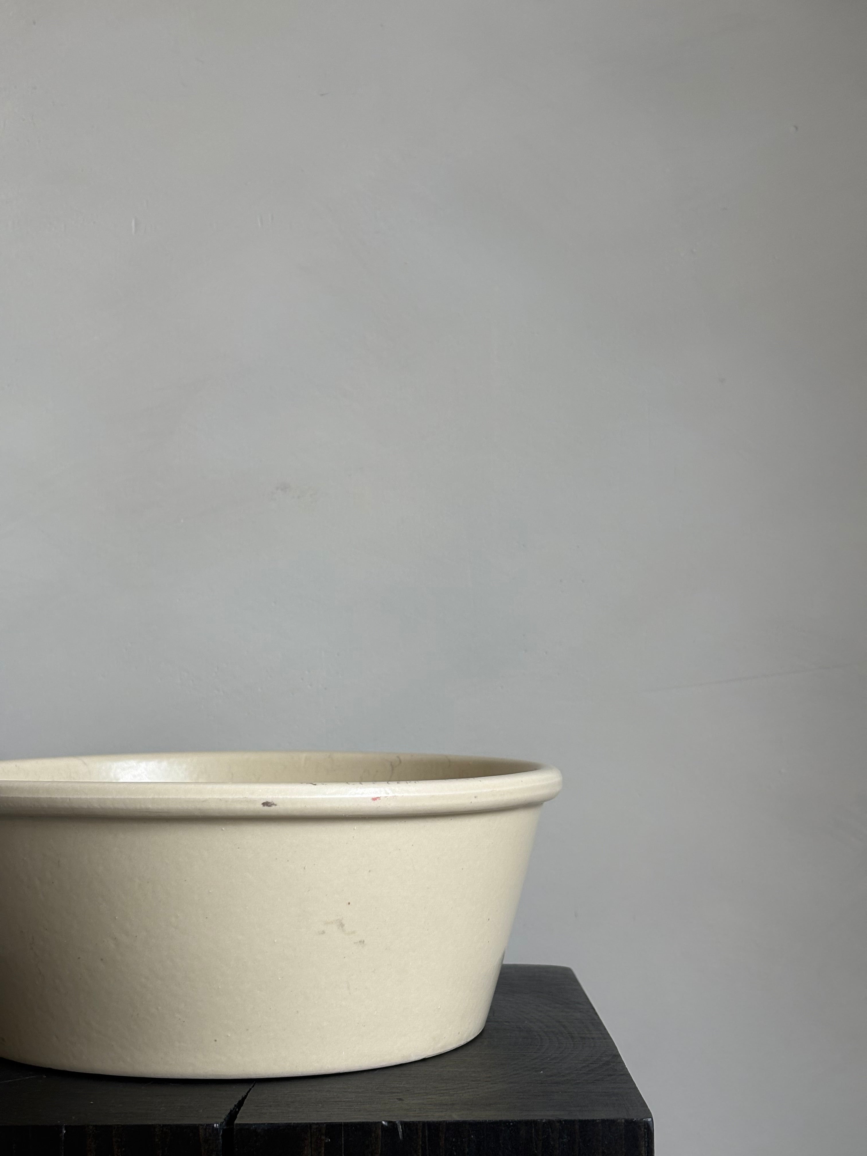 BUTTER YELLOW BOWL