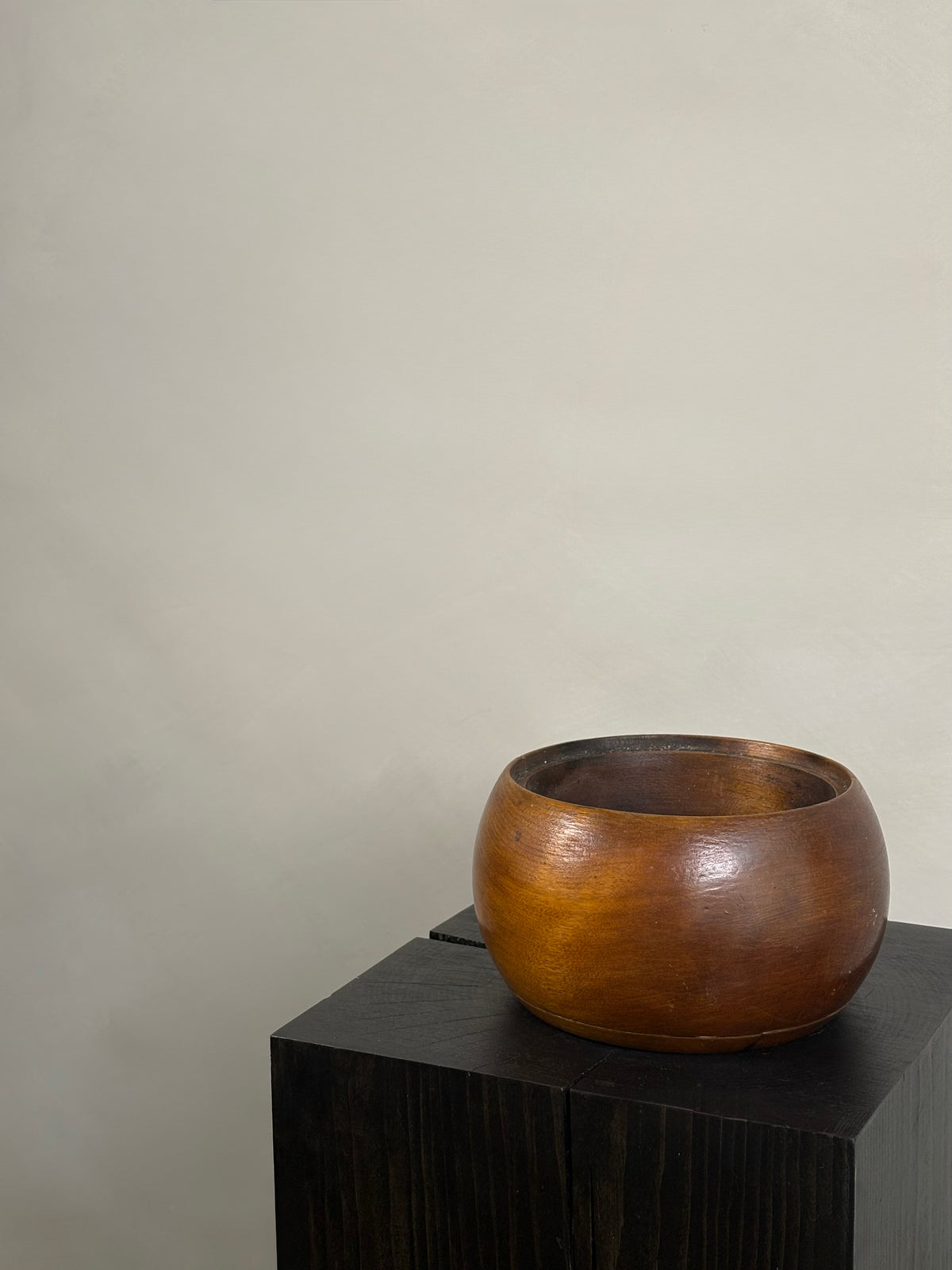 TURNED WOOD BOWL