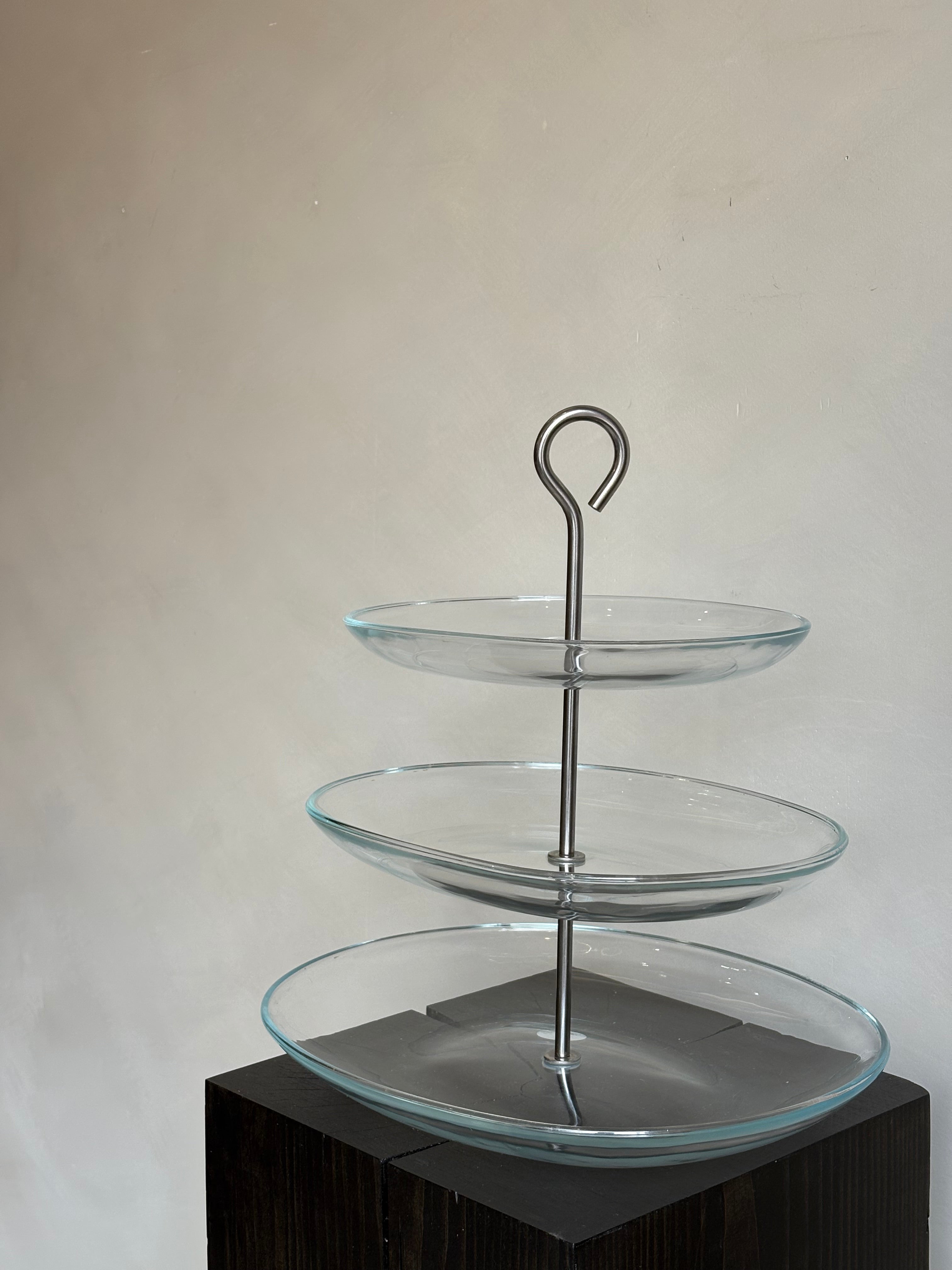 GLASS DESSERT STAND