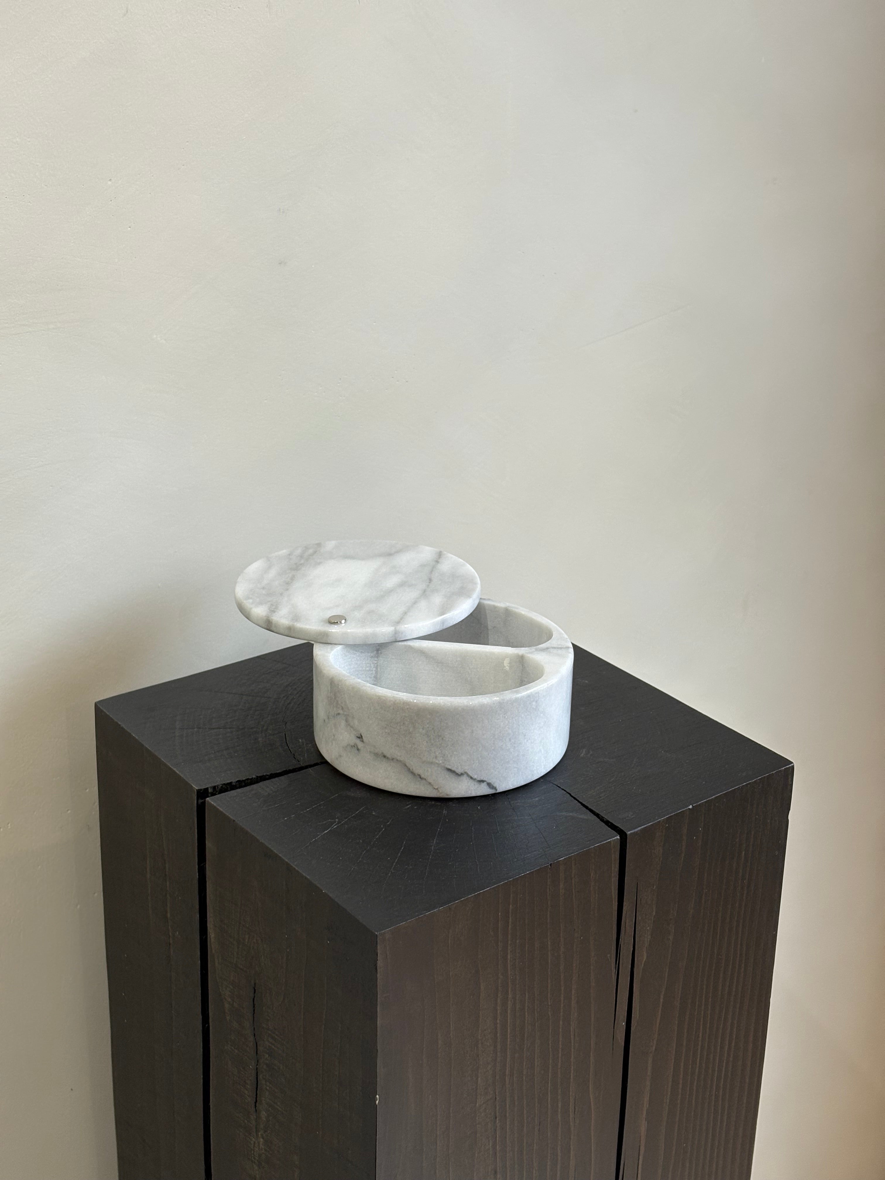 MARBLE SALT CELLAR