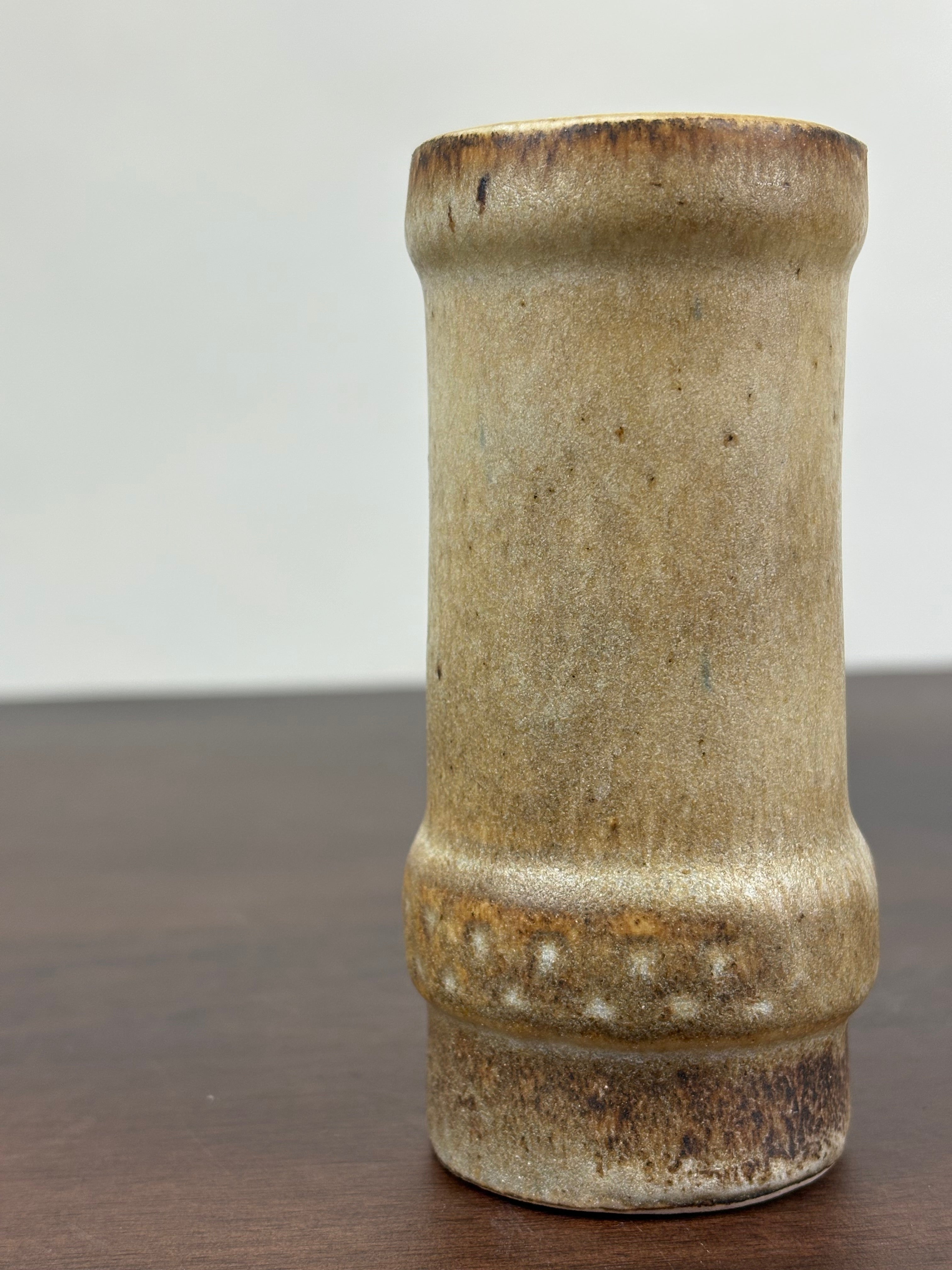 MINI HANDMADE VASE