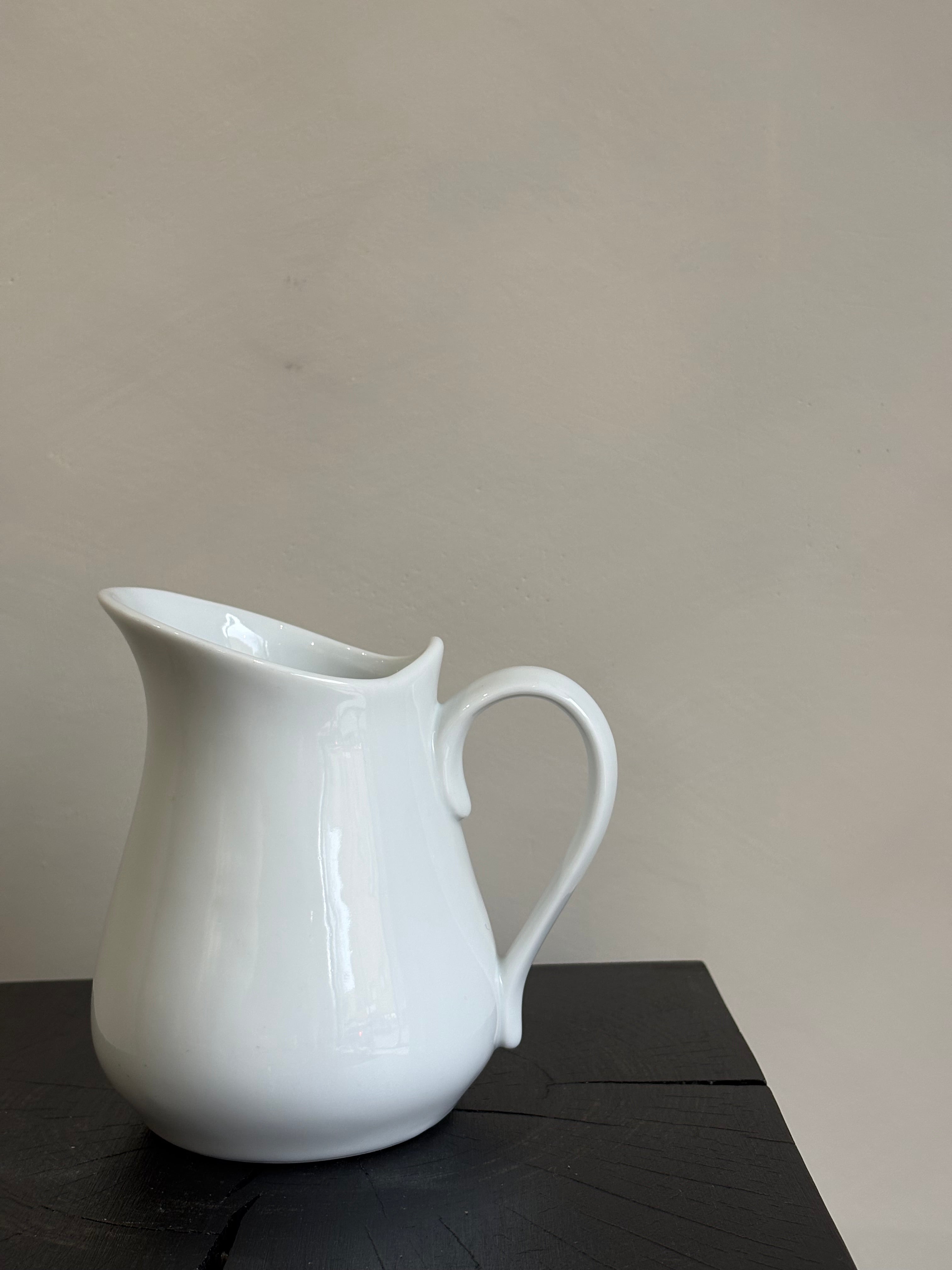 SIMPLE WHITE PITCHER
