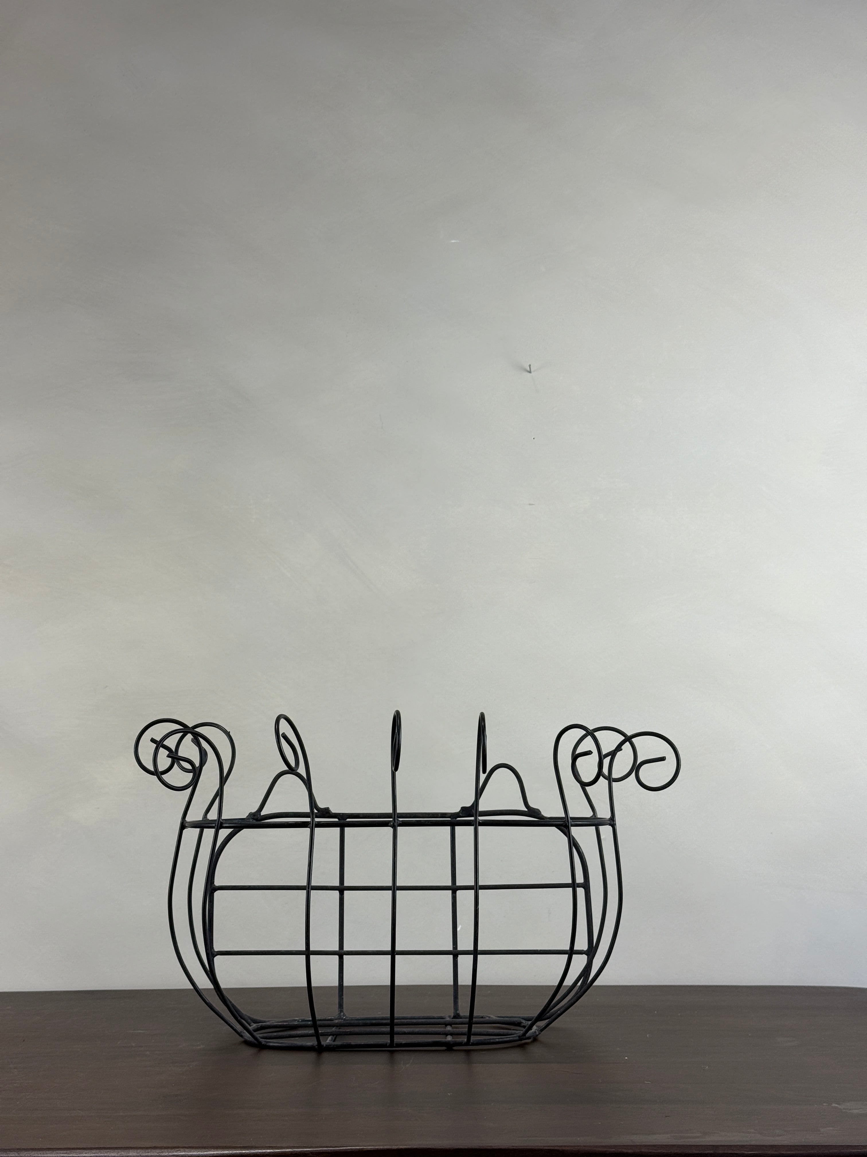METAL FRUIT BASKET